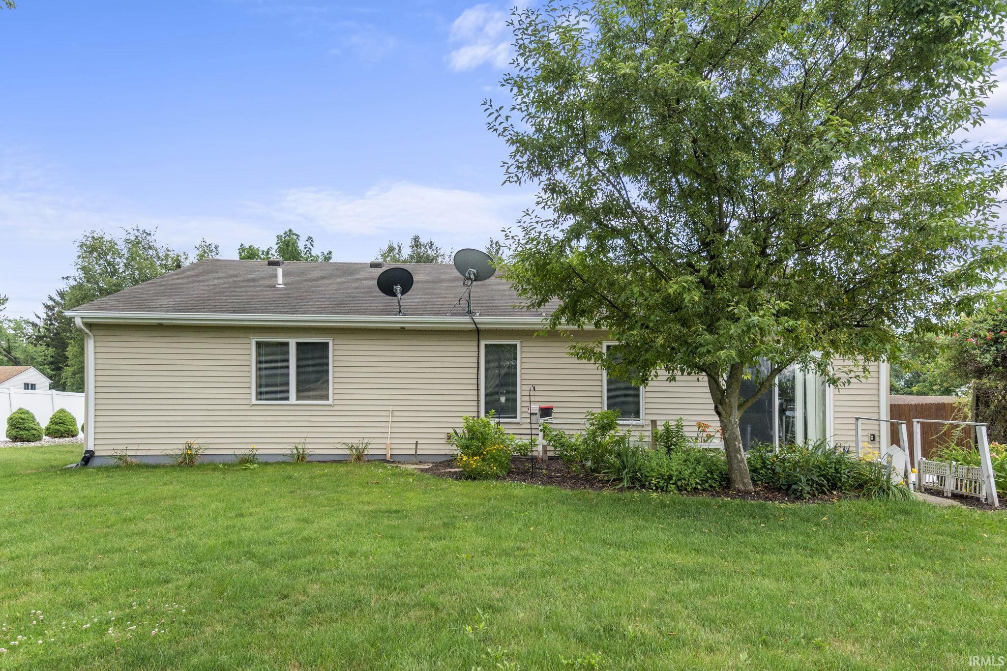 4110 Three Oaks