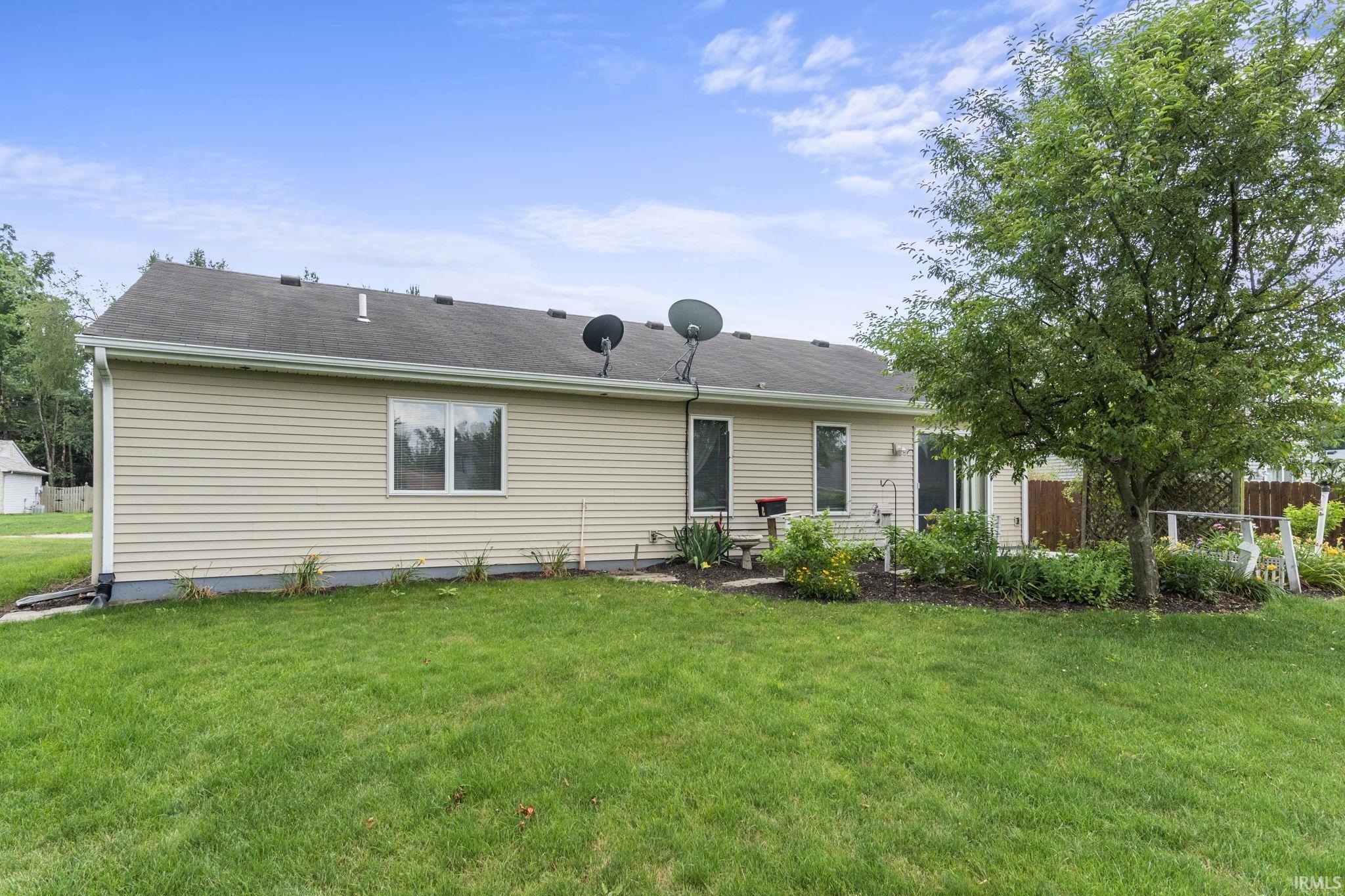 4110 Three Oaks