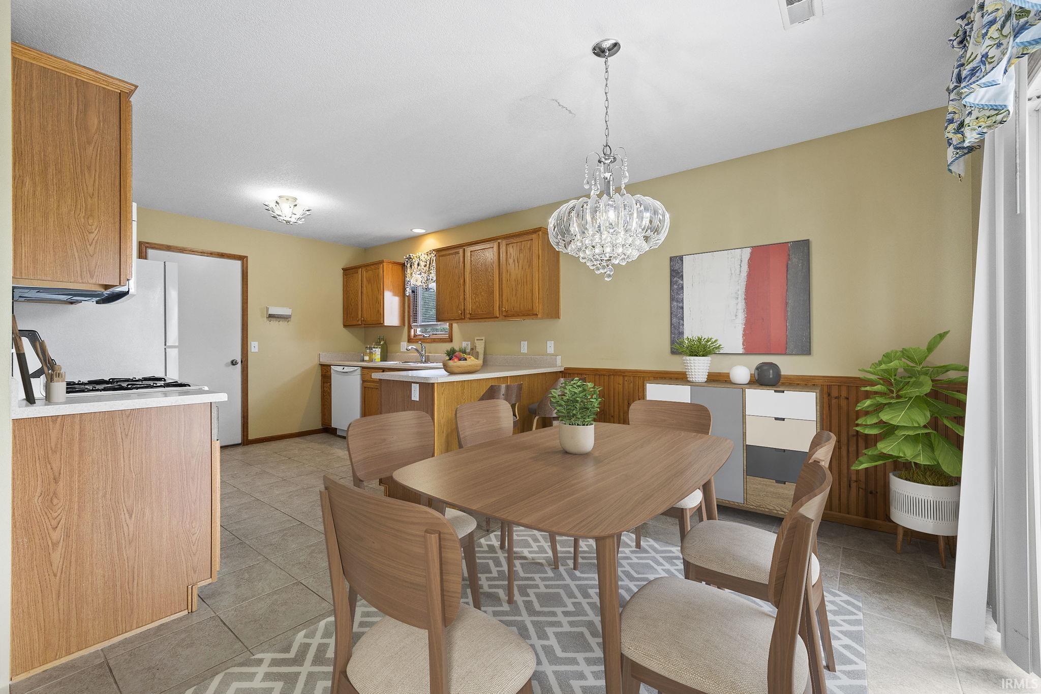 4110 Three Oaks