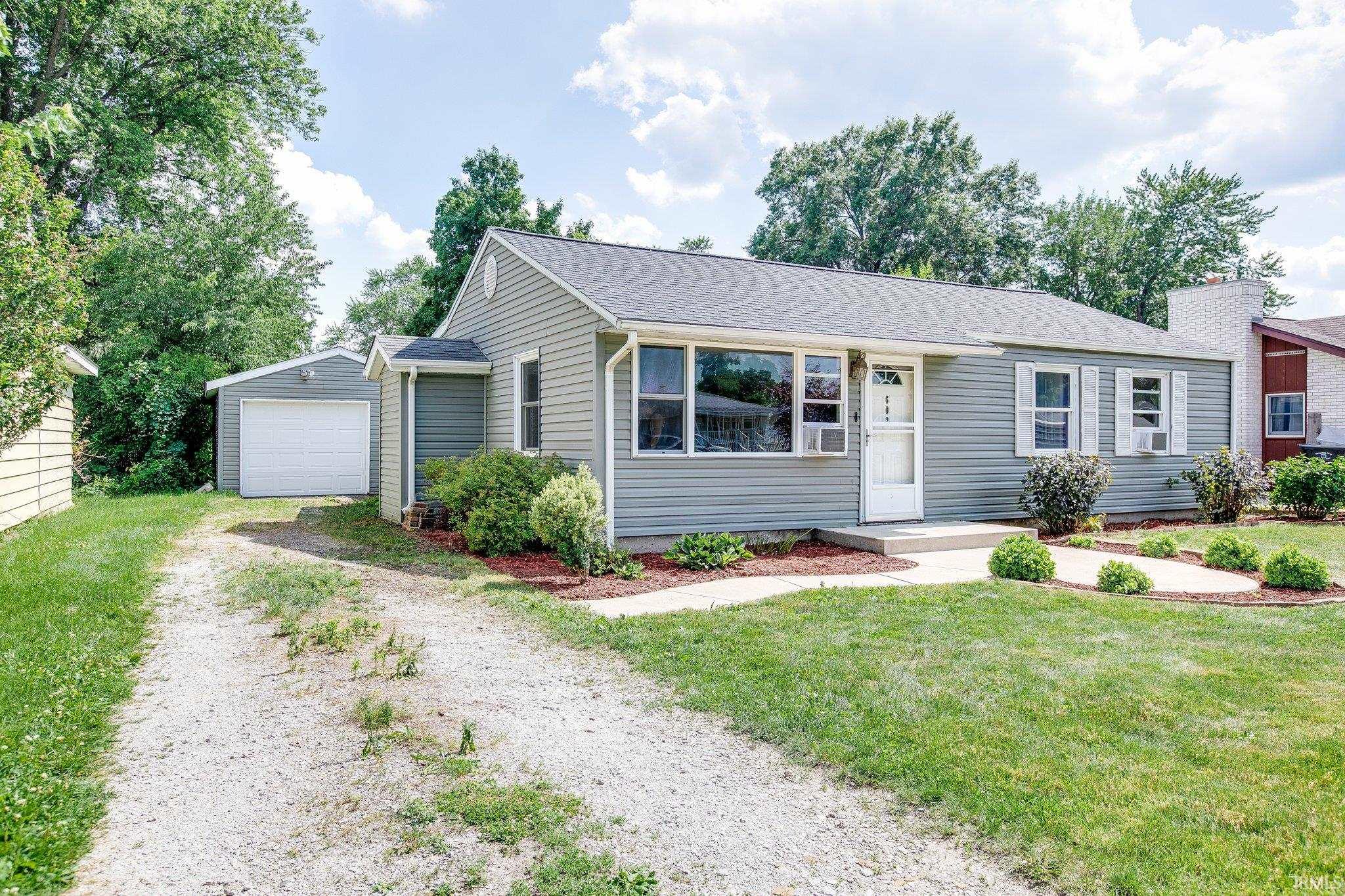 602 Elm