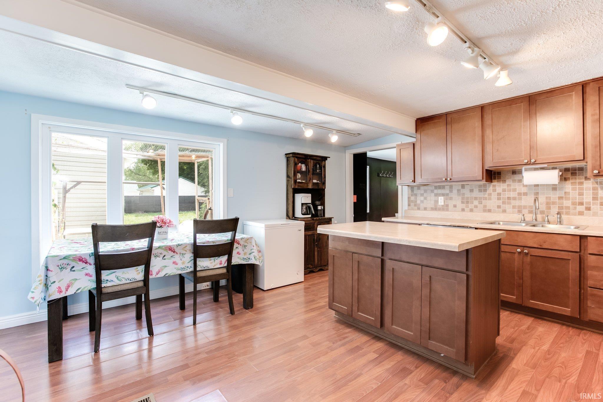602 Elm