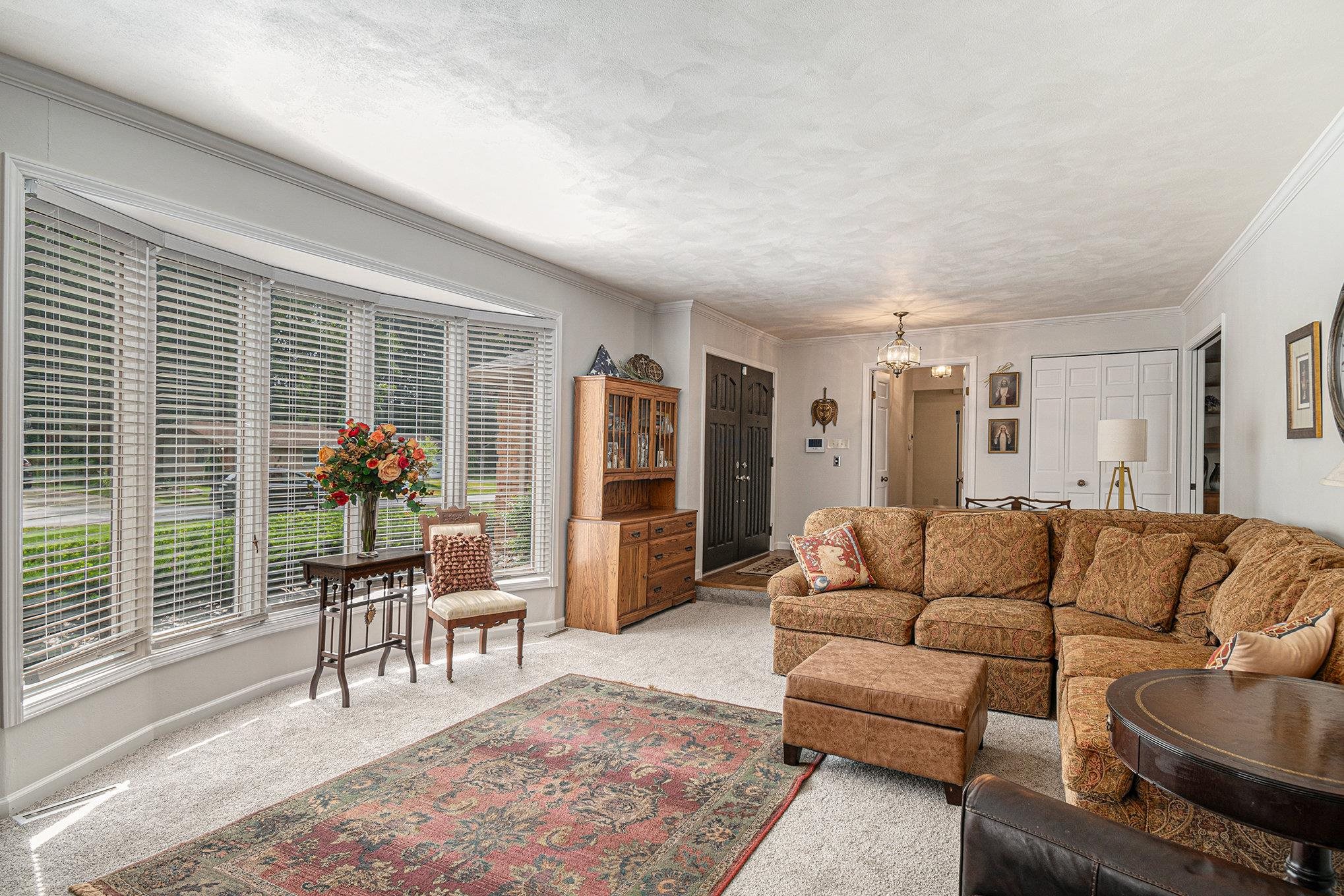 52105 Woodridge