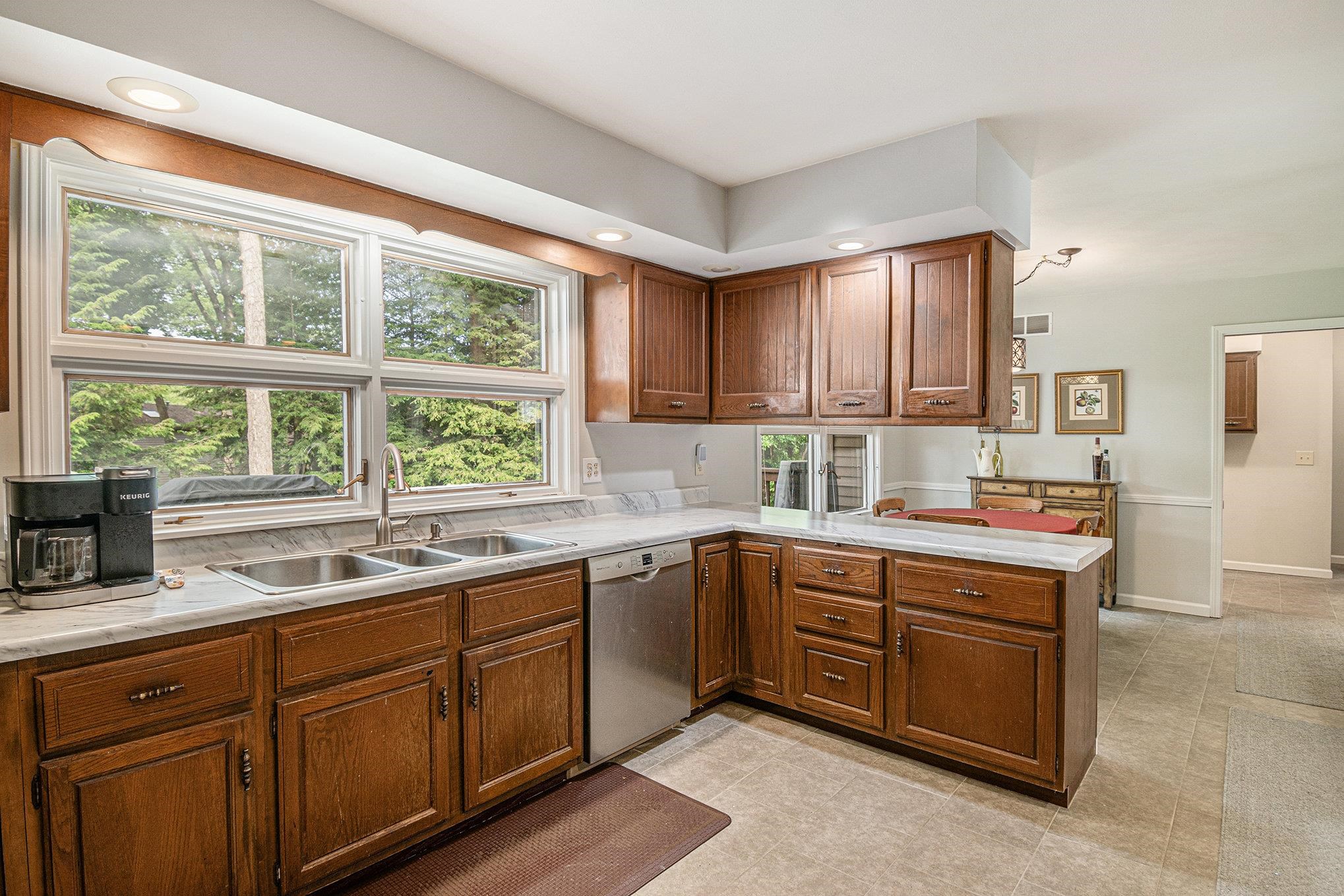 52105 Woodridge
