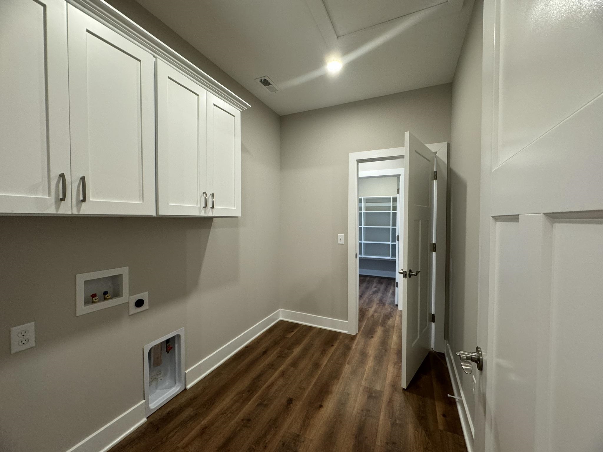 1207 Dresdin