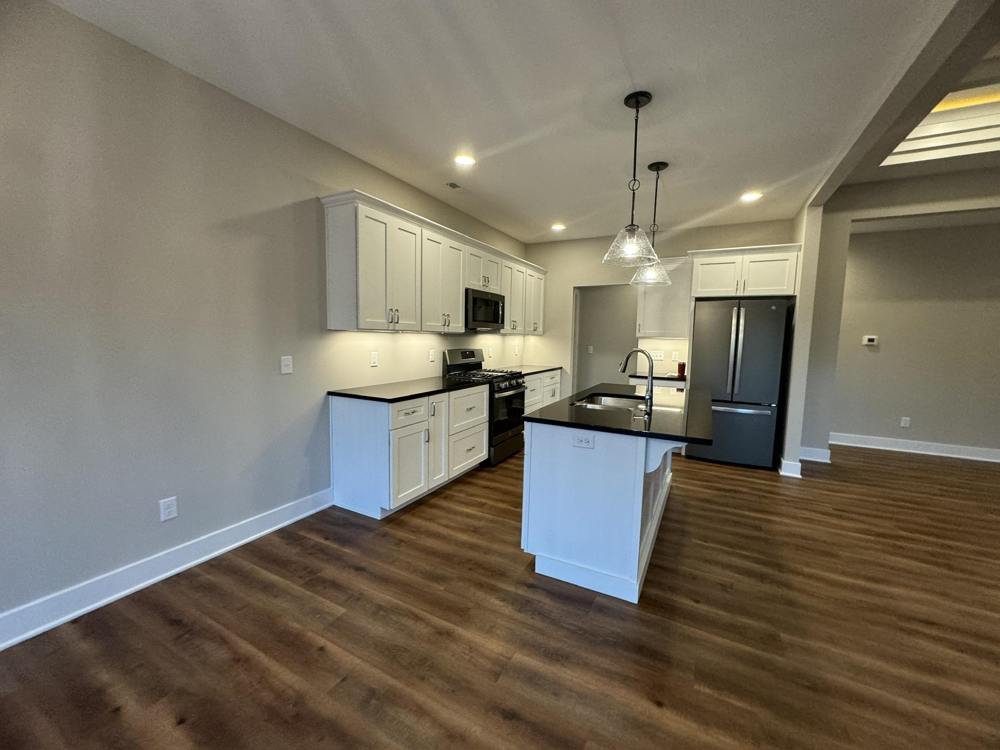 1207 Dresdin