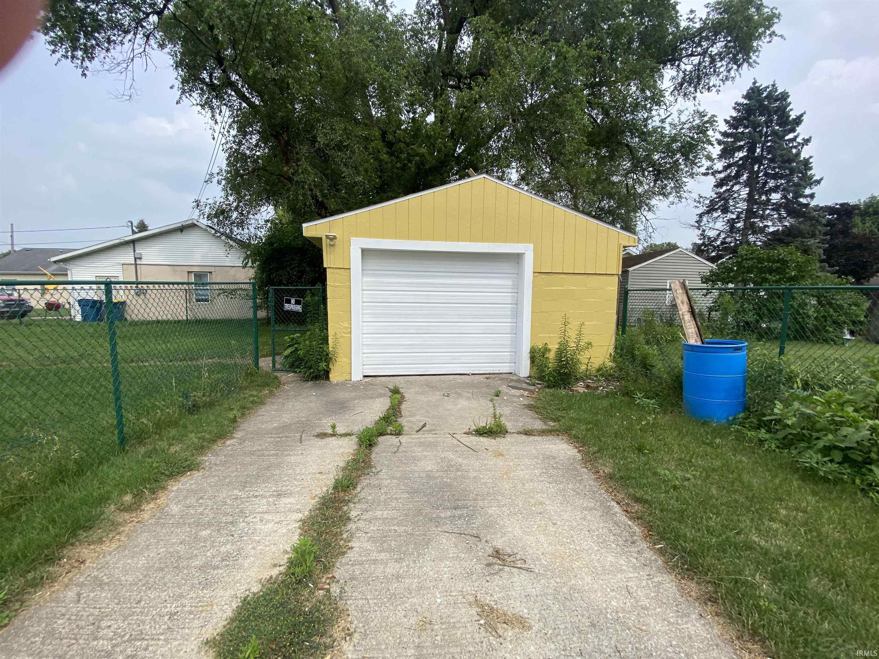 1005 Lawrence