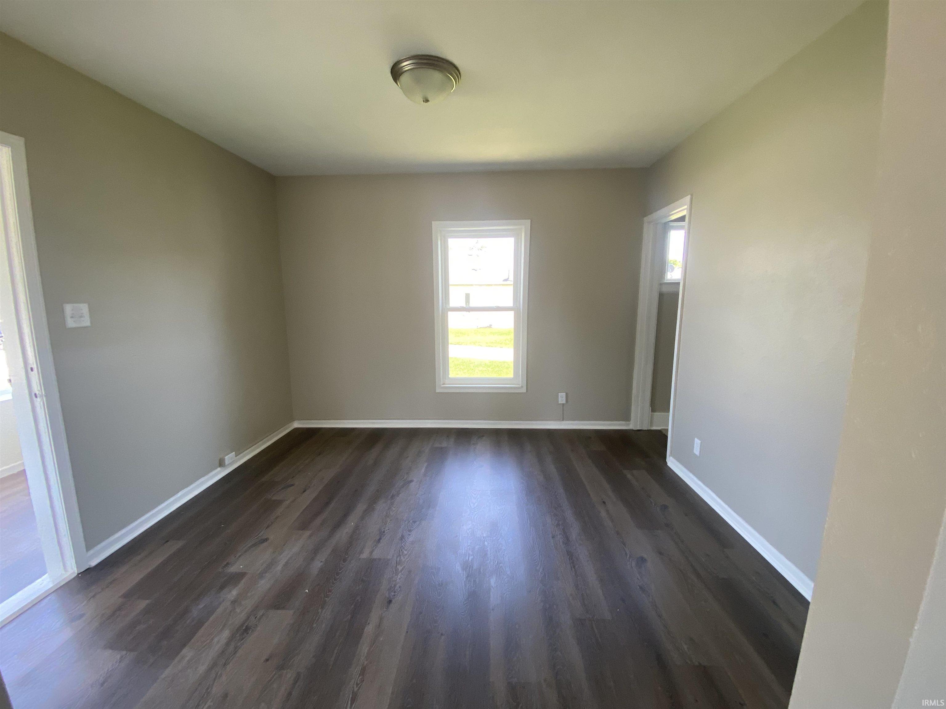1005 Lawrence