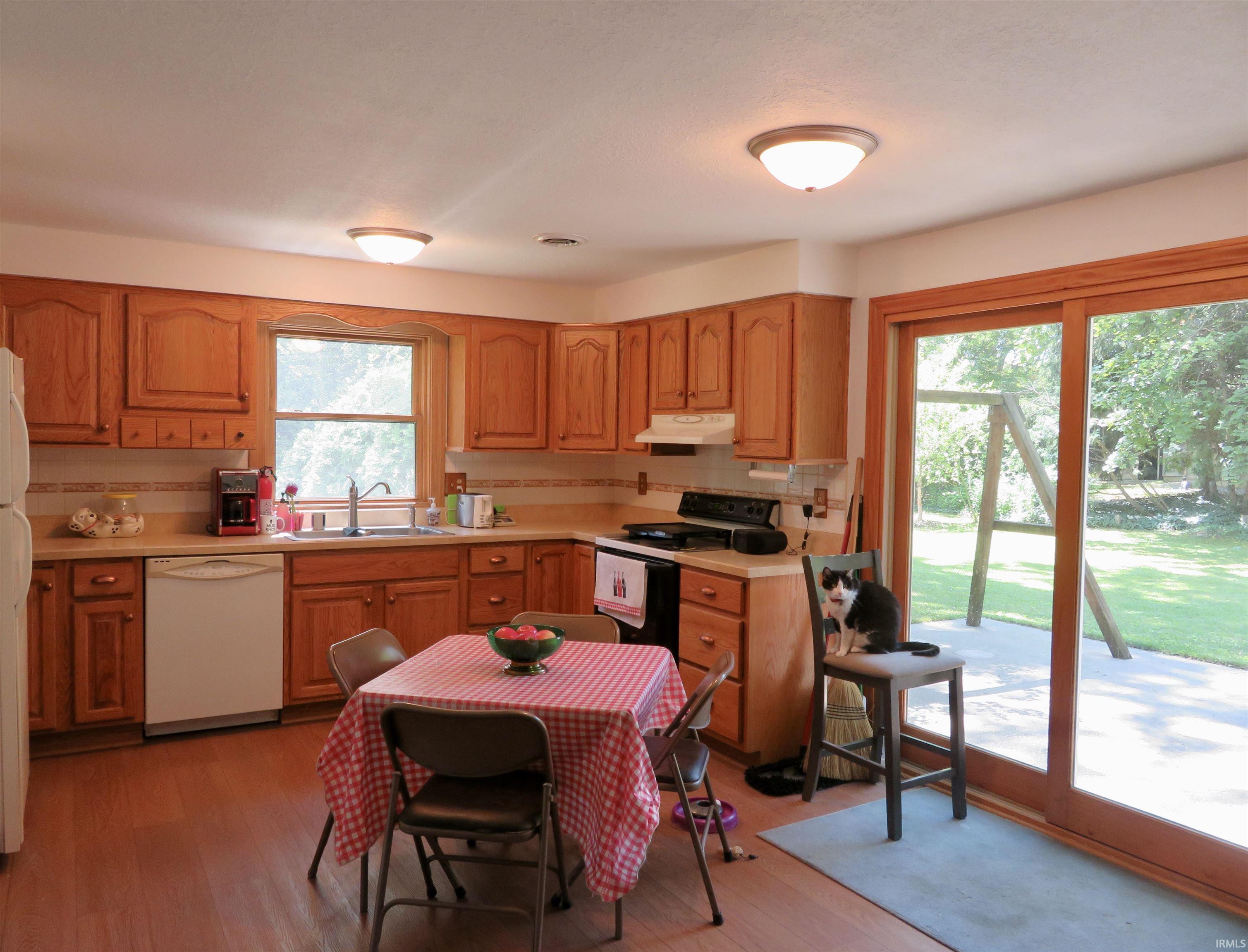 5326 Oak Mast