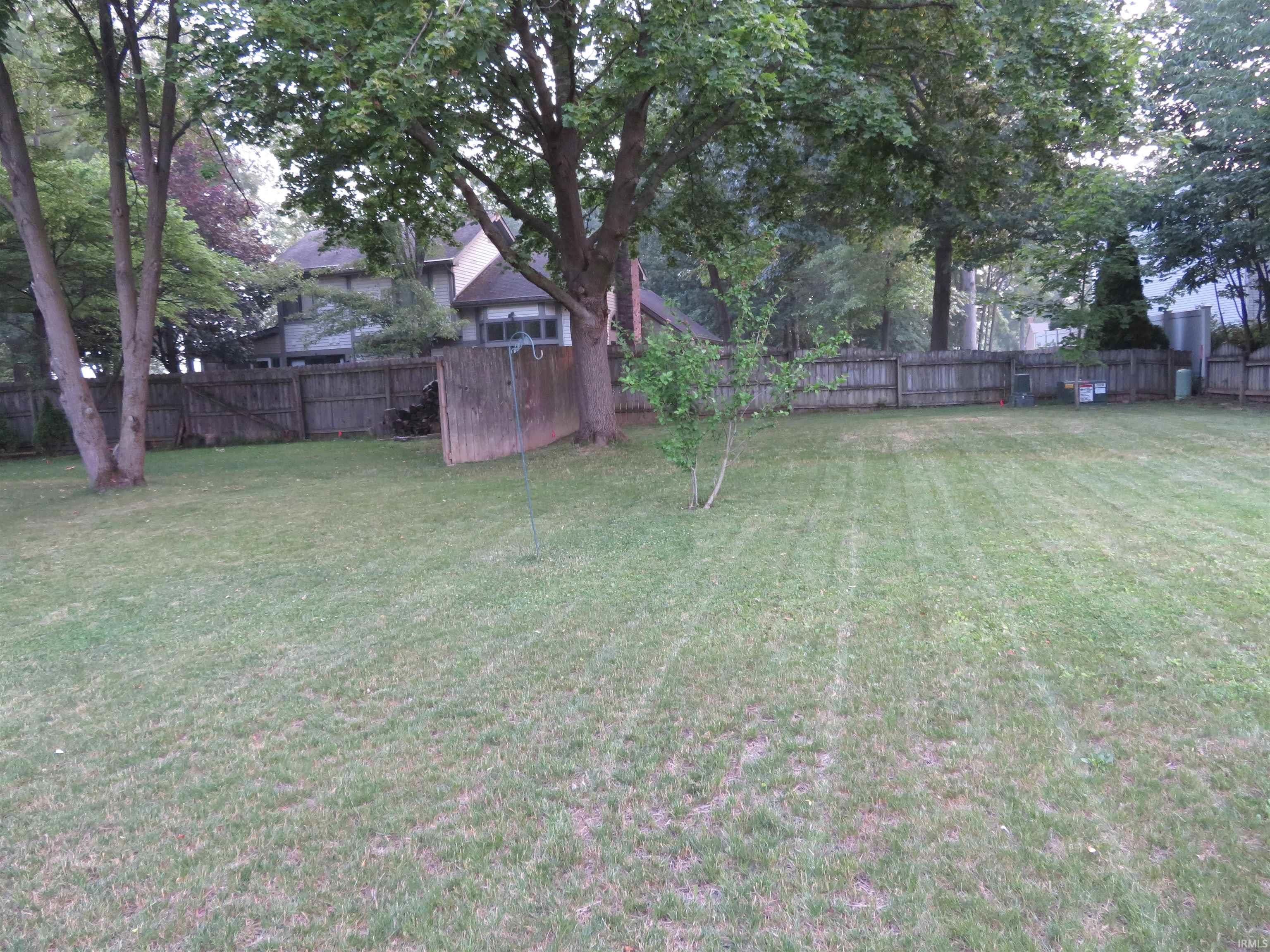 5326 Oak Mast