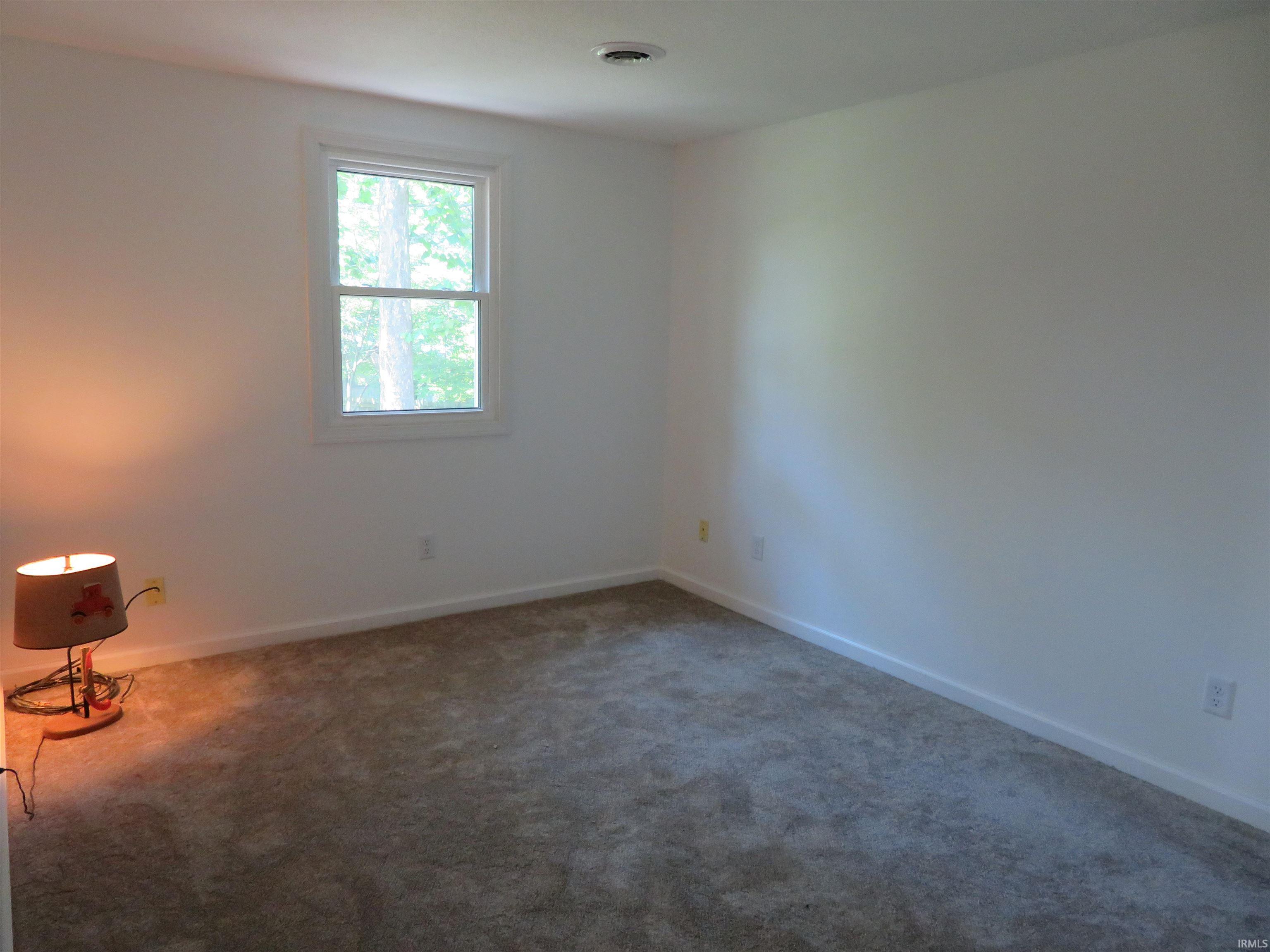 5326 Oak Mast