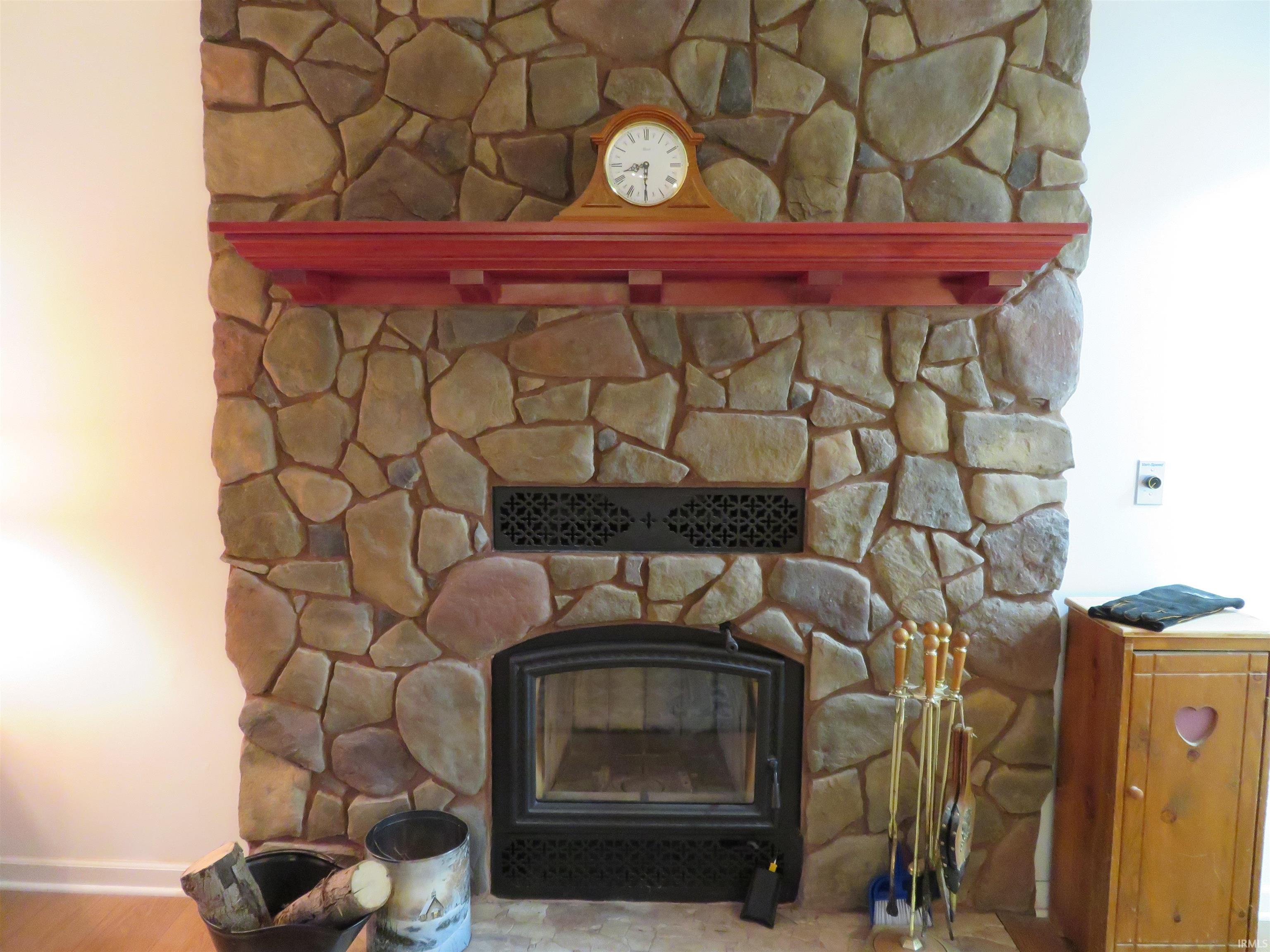 5326 Oak Mast