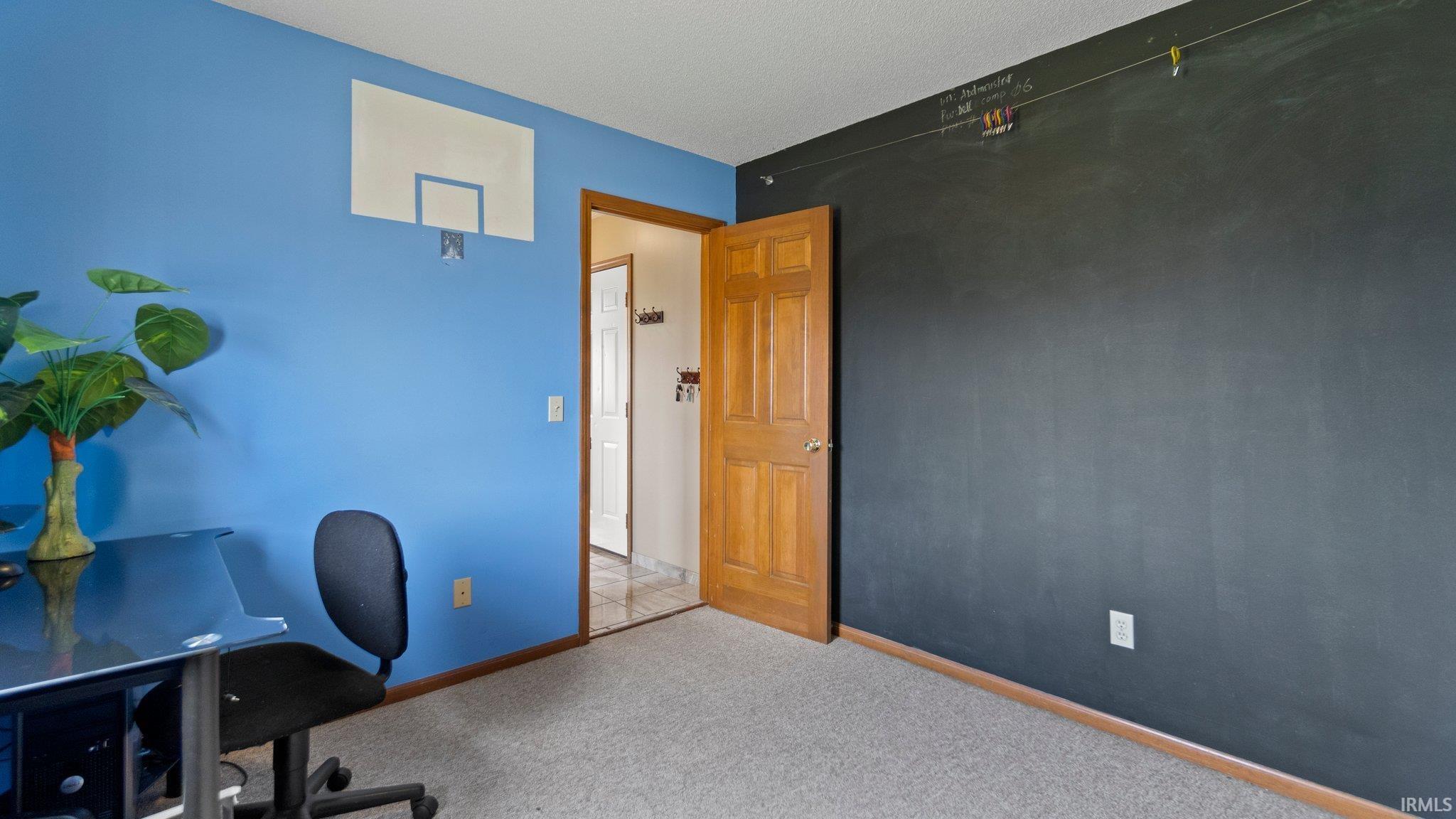 6122 Black Oak