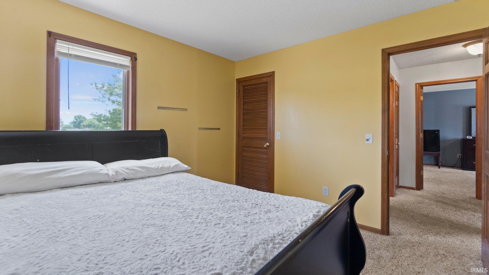 6122 Black Oak