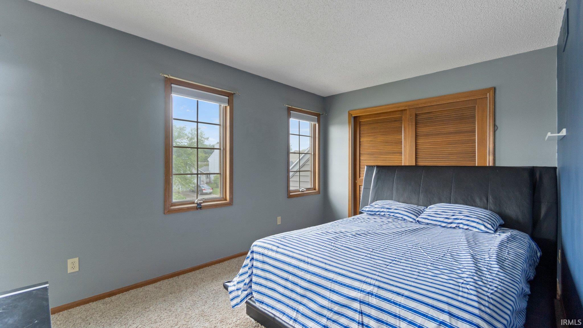 6122 Black Oak