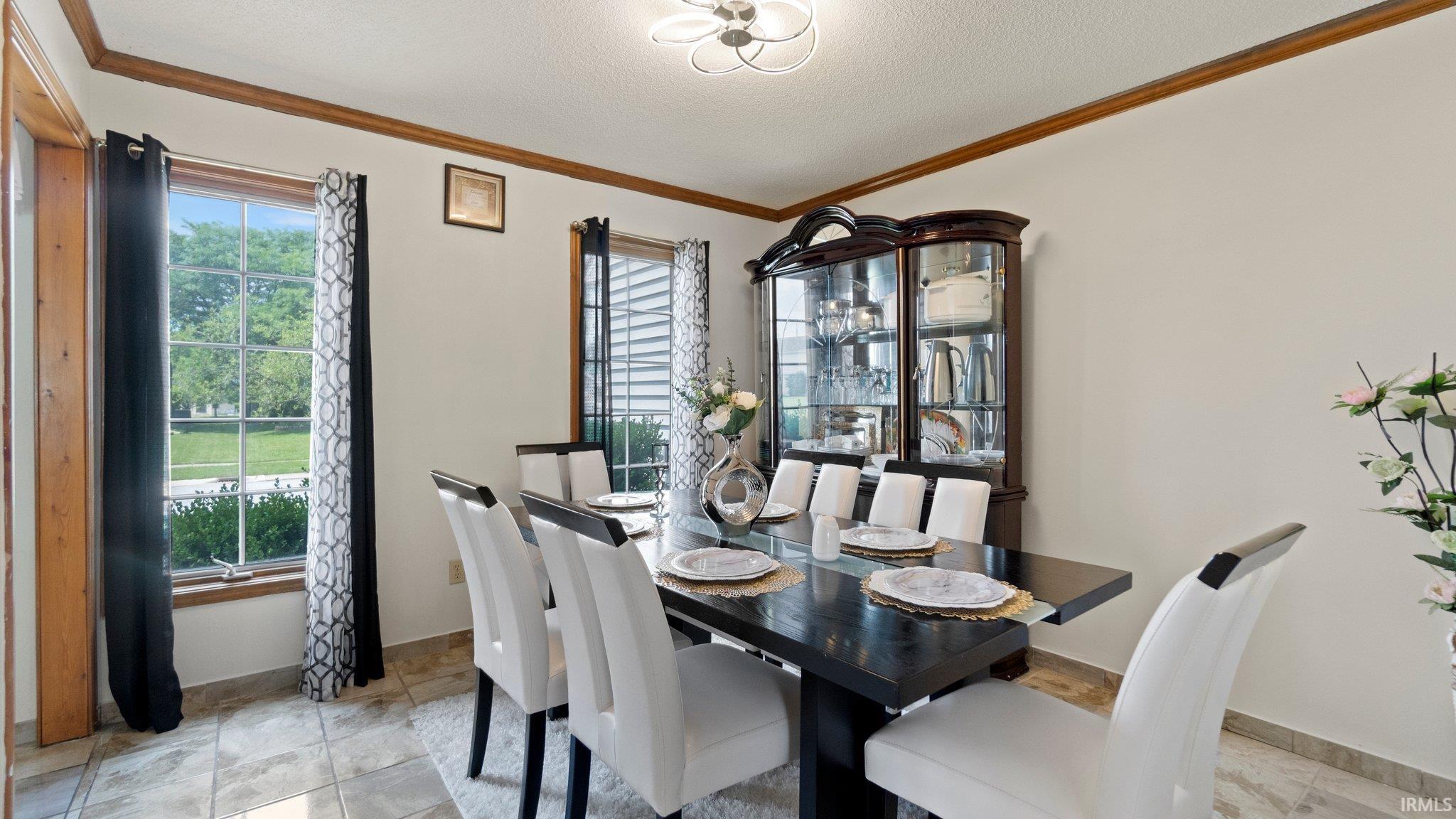 6122 Black Oak