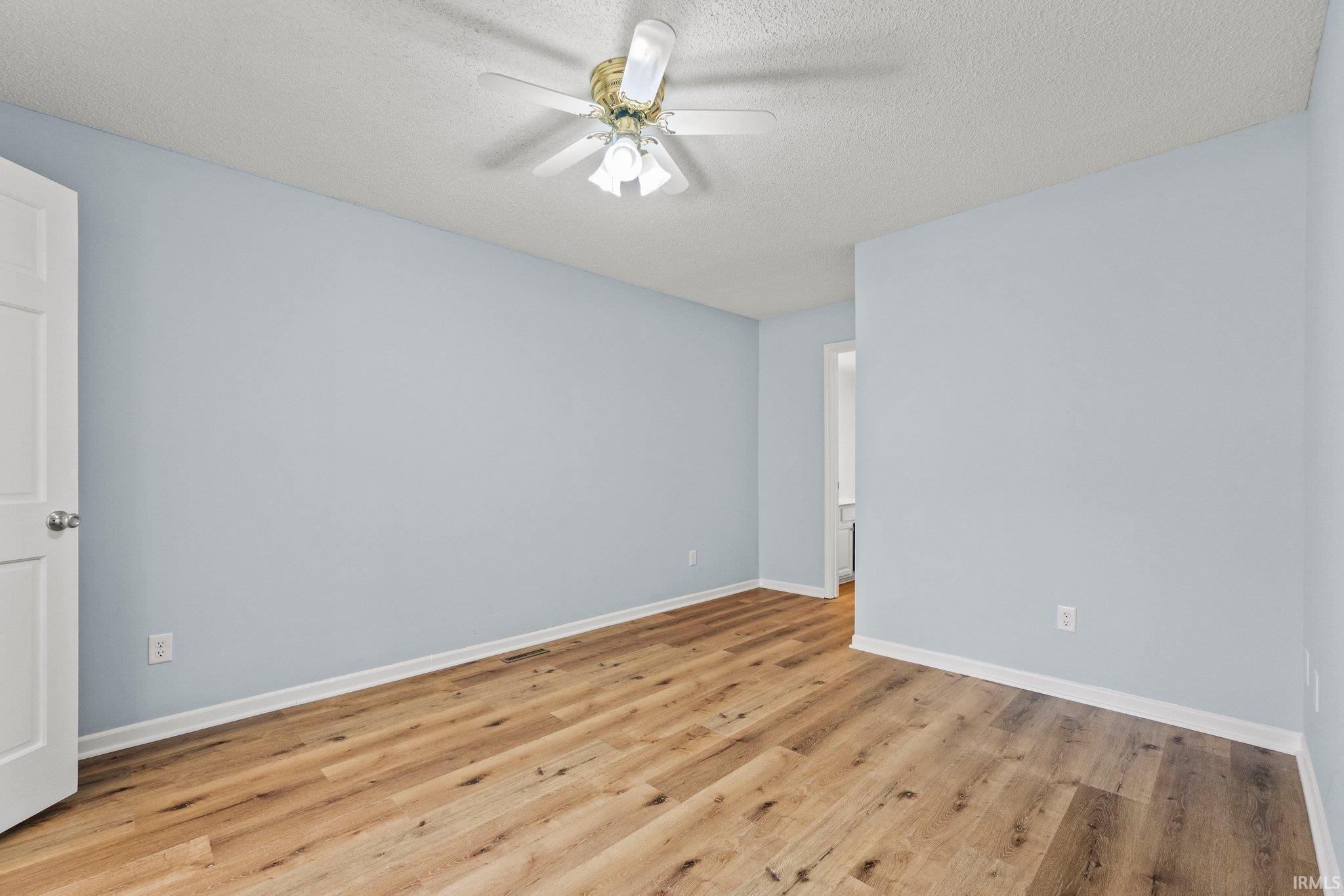 814 Apple Hill