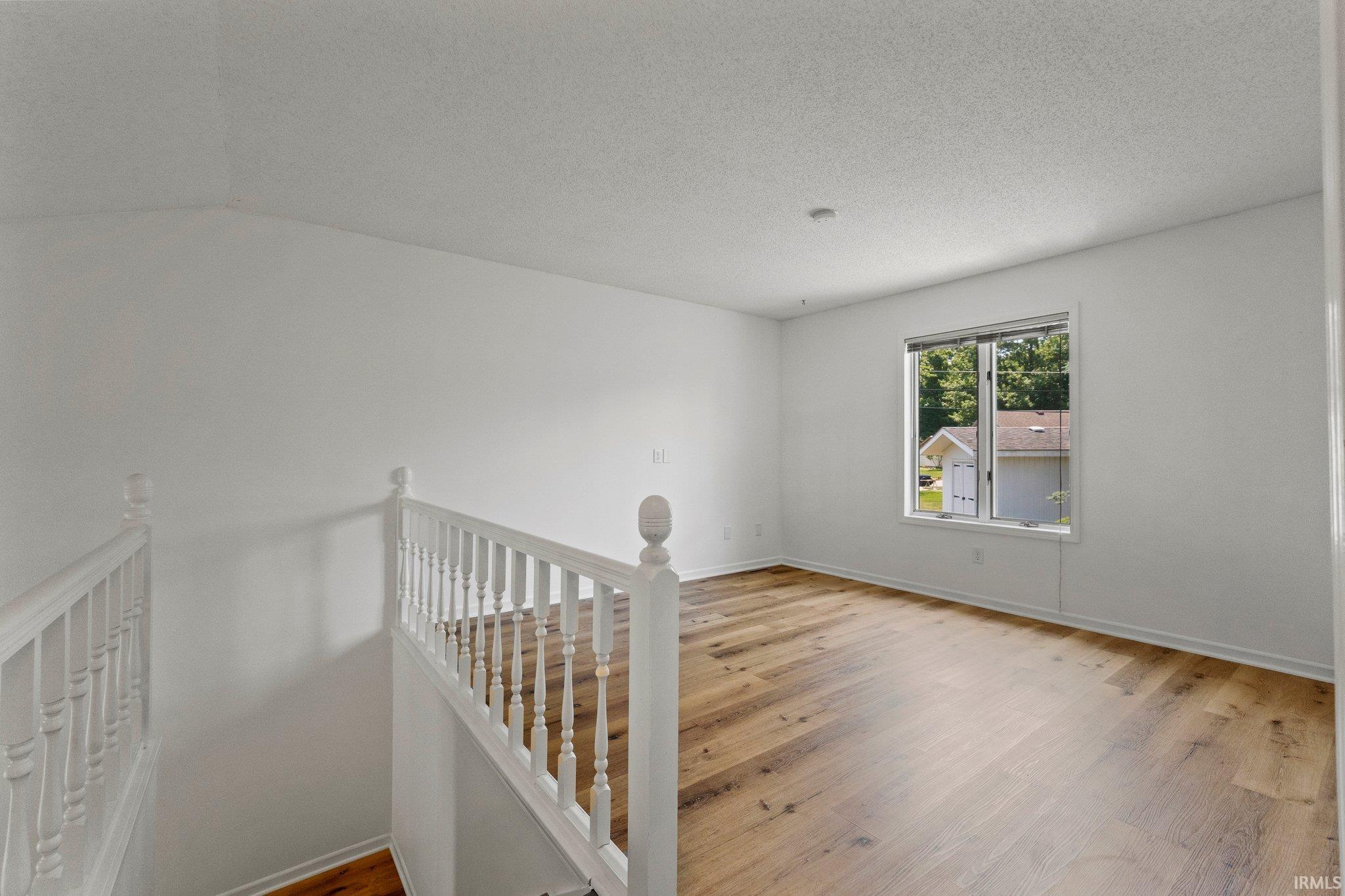814 Apple Hill