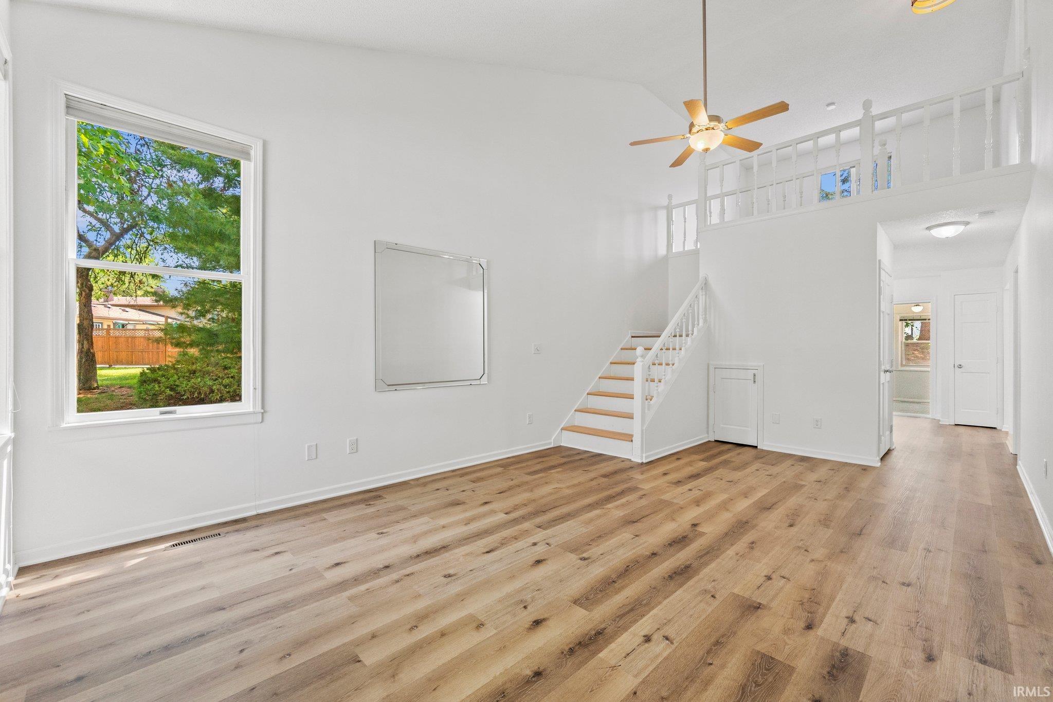 814 Apple Hill