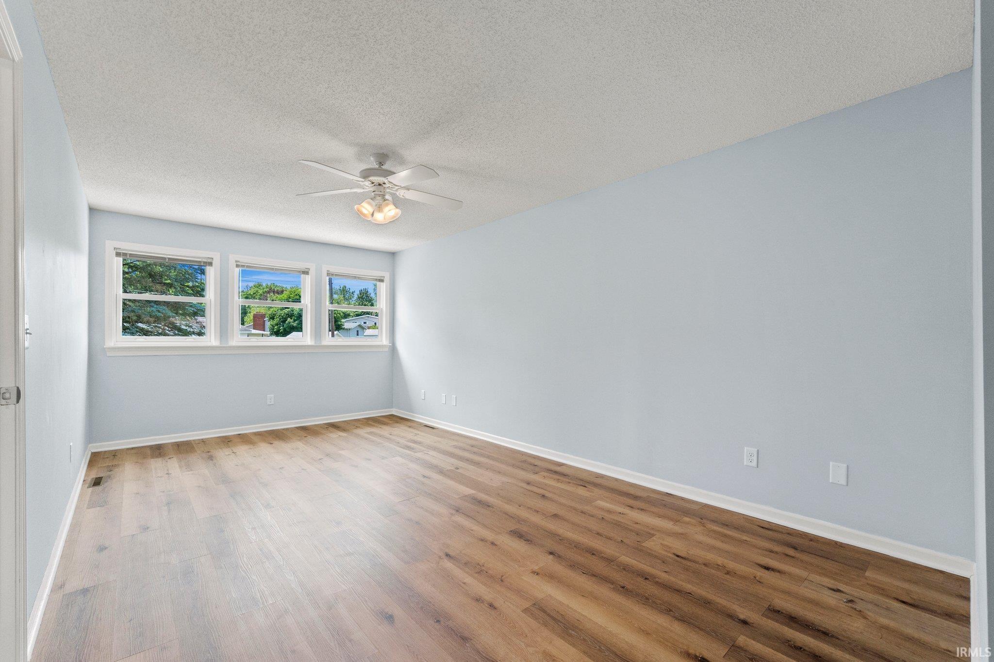 814 Apple Hill