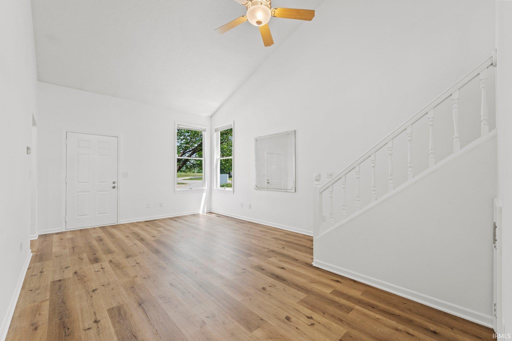 814 Apple Hill