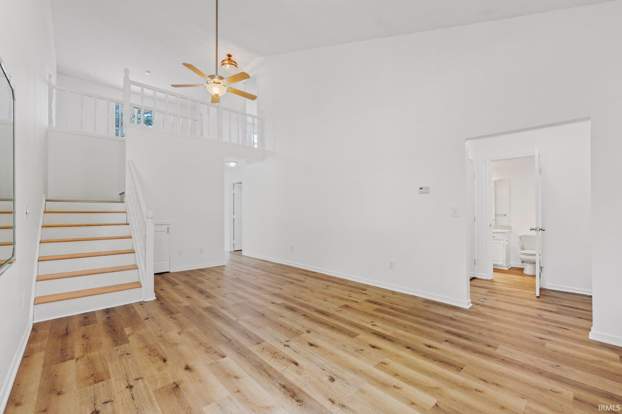 814 Apple Hill
