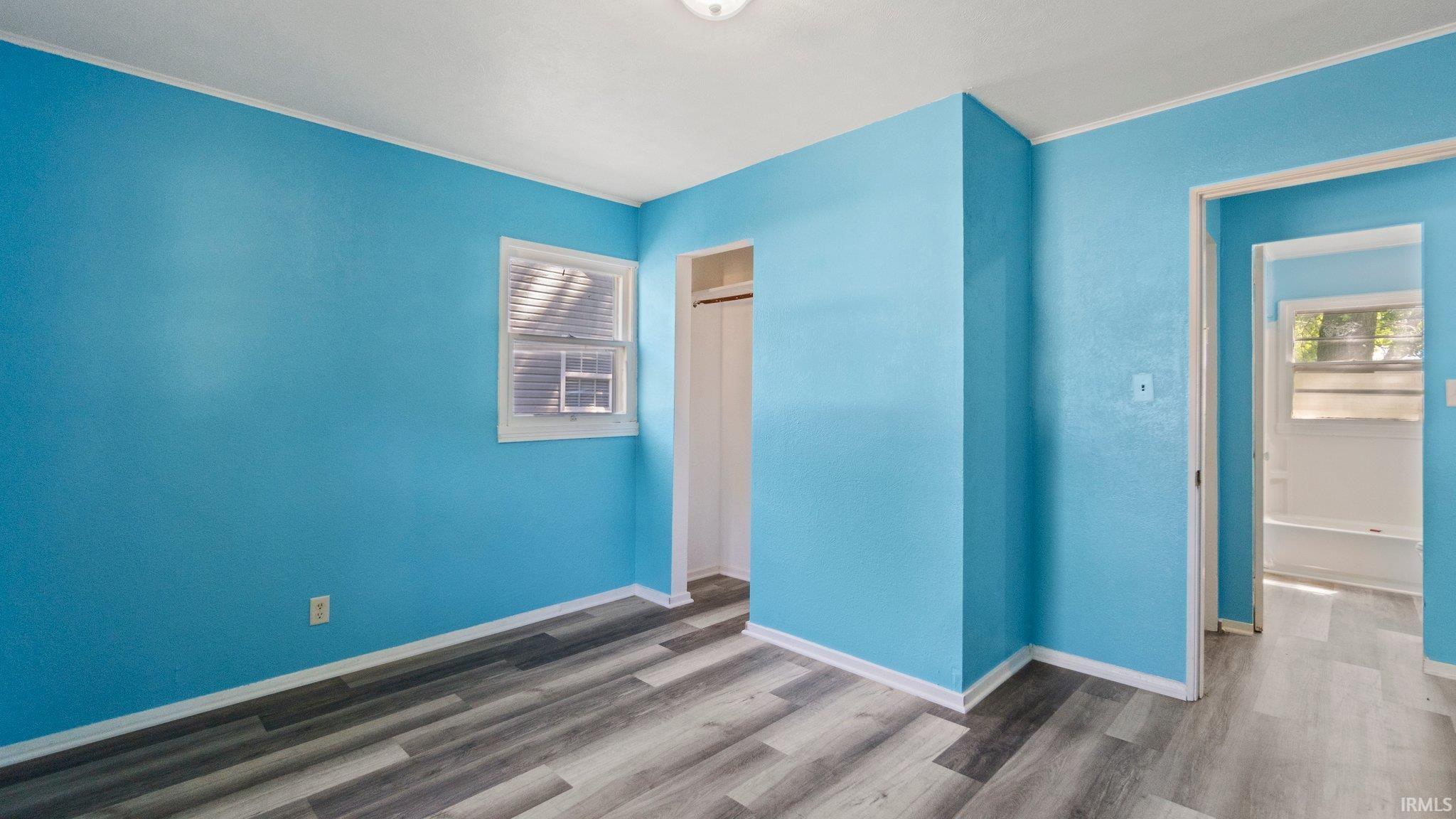 4809 Holton