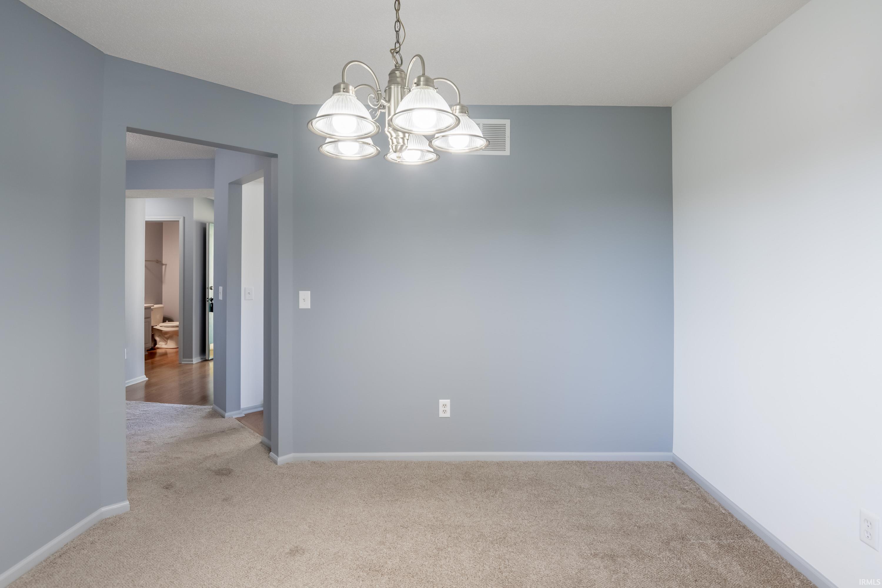 7712 Buttermore