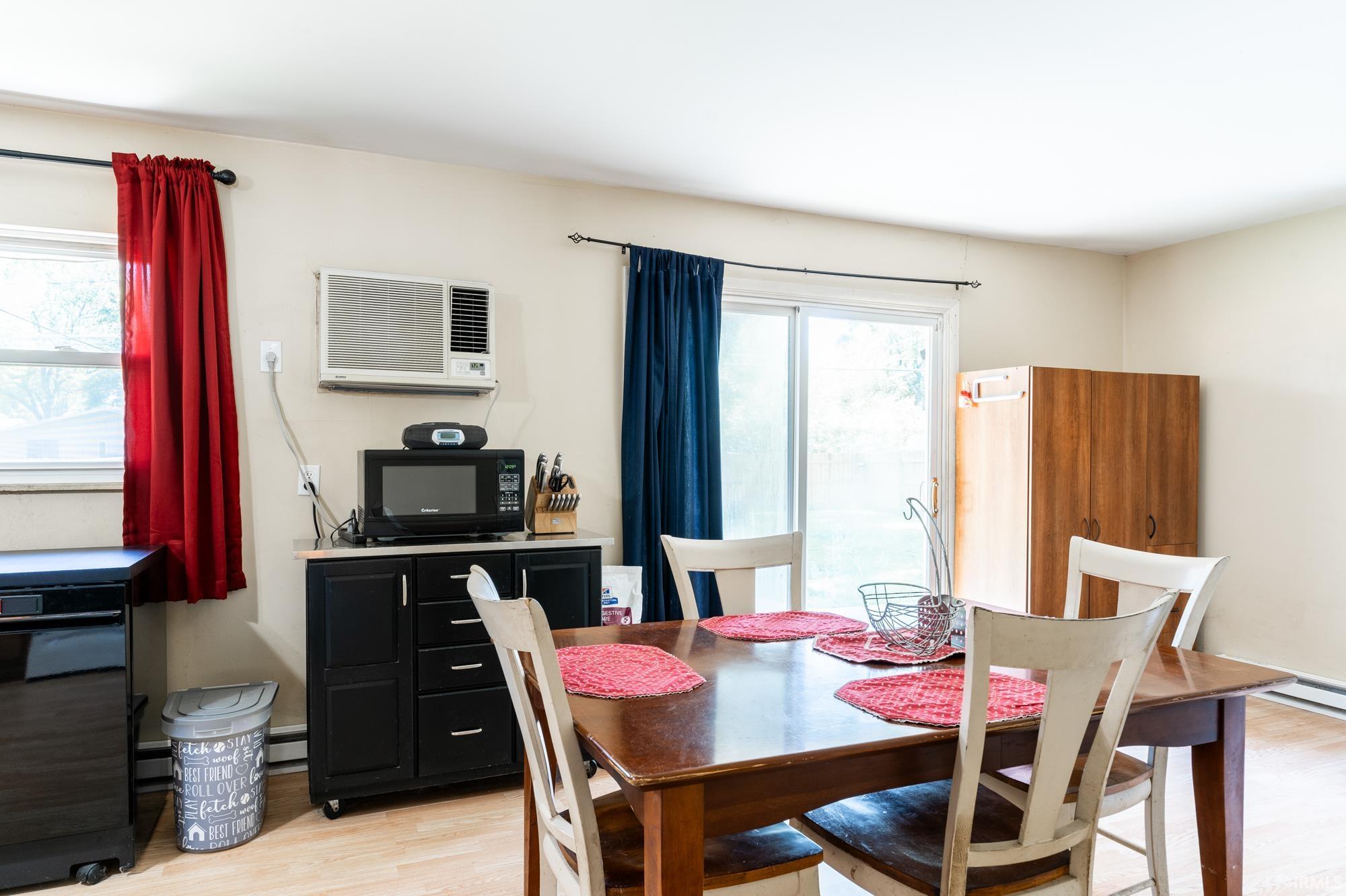 4148 Sandhurst