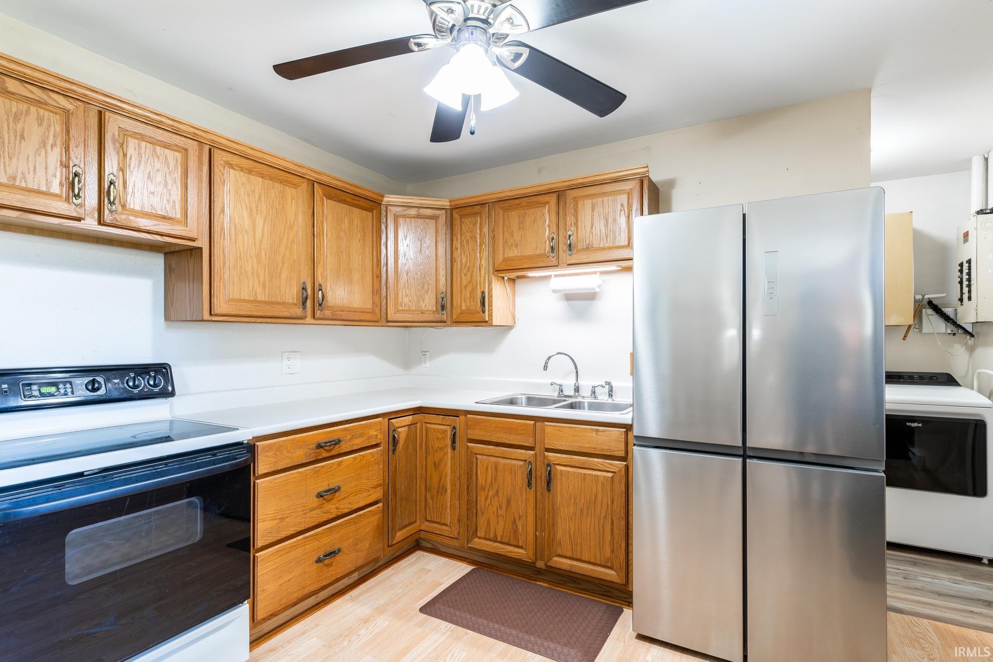 4148 Sandhurst