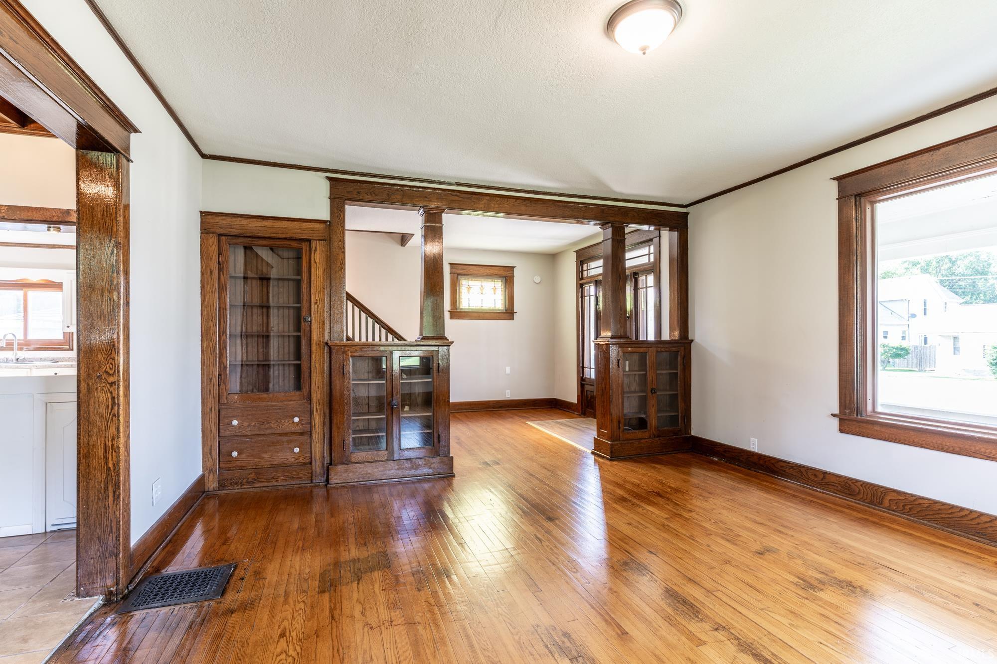 528 E. Lincoln