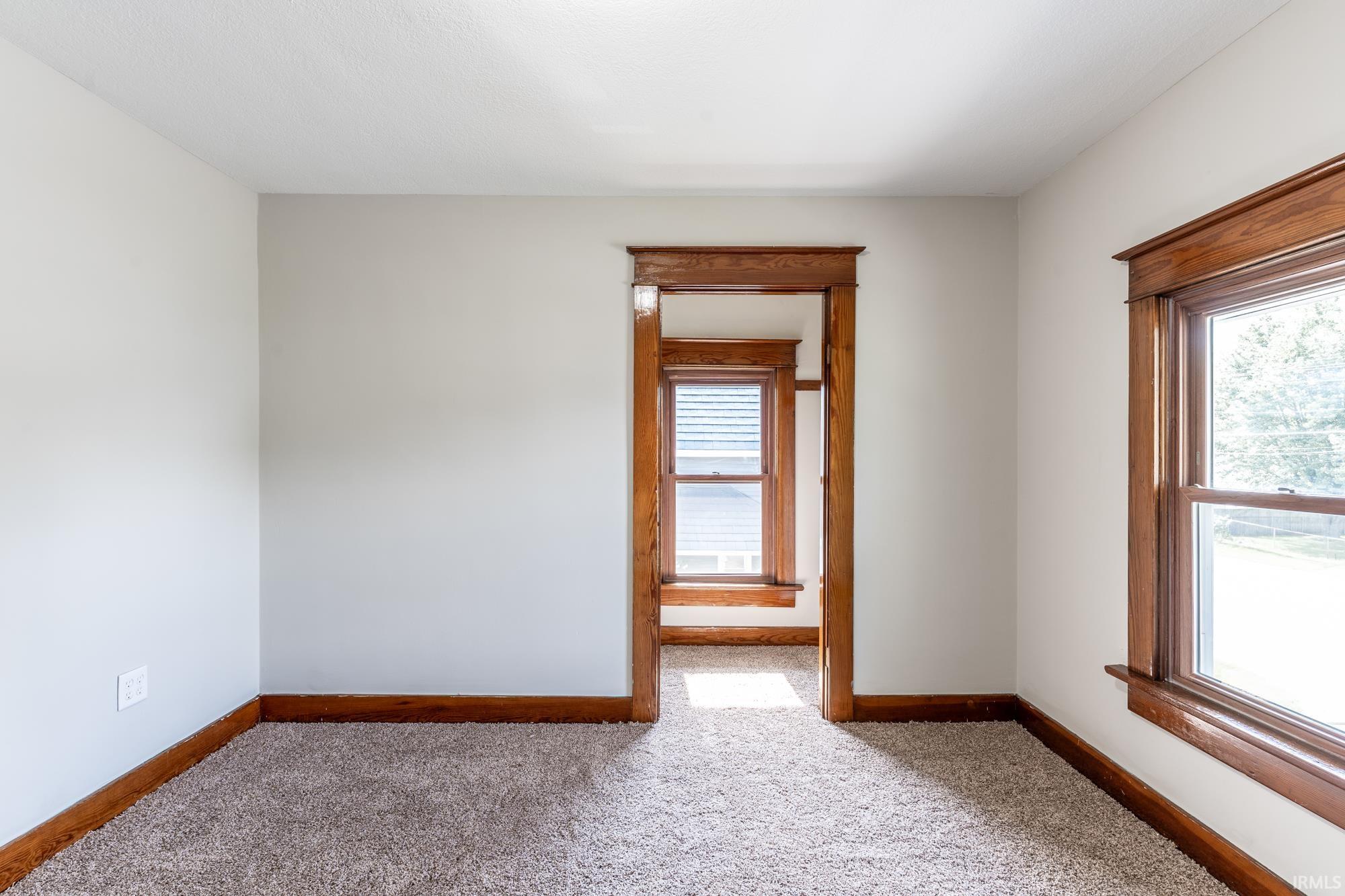 528 E. Lincoln