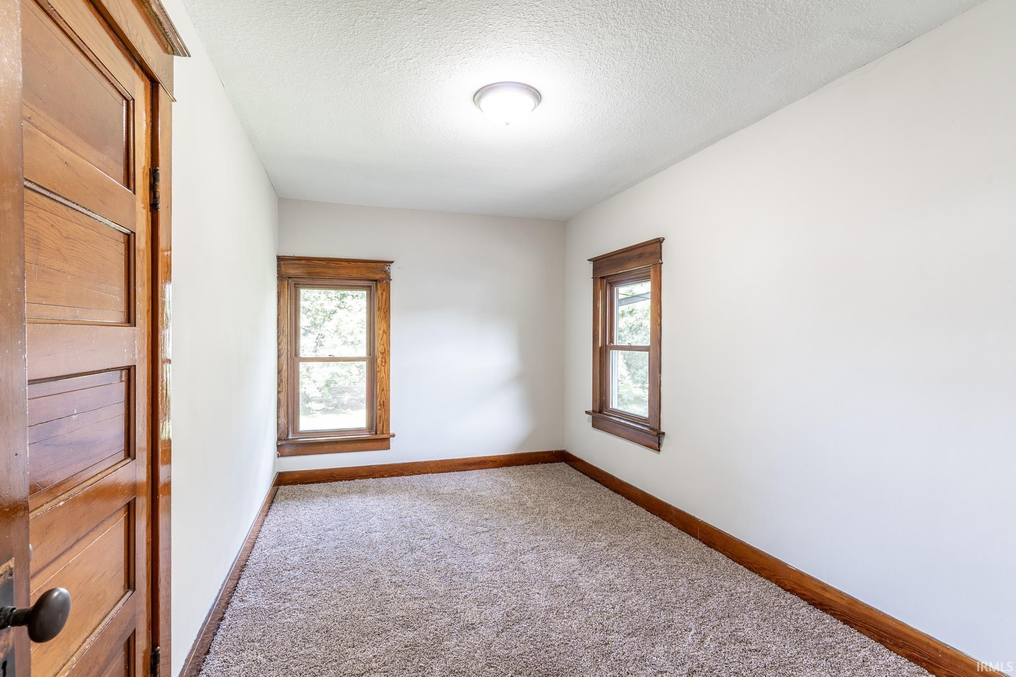 528 E. Lincoln