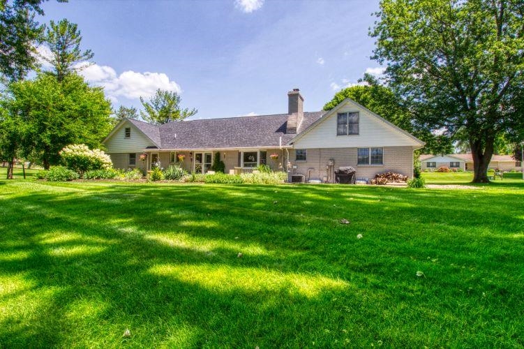1901 Deer Trail