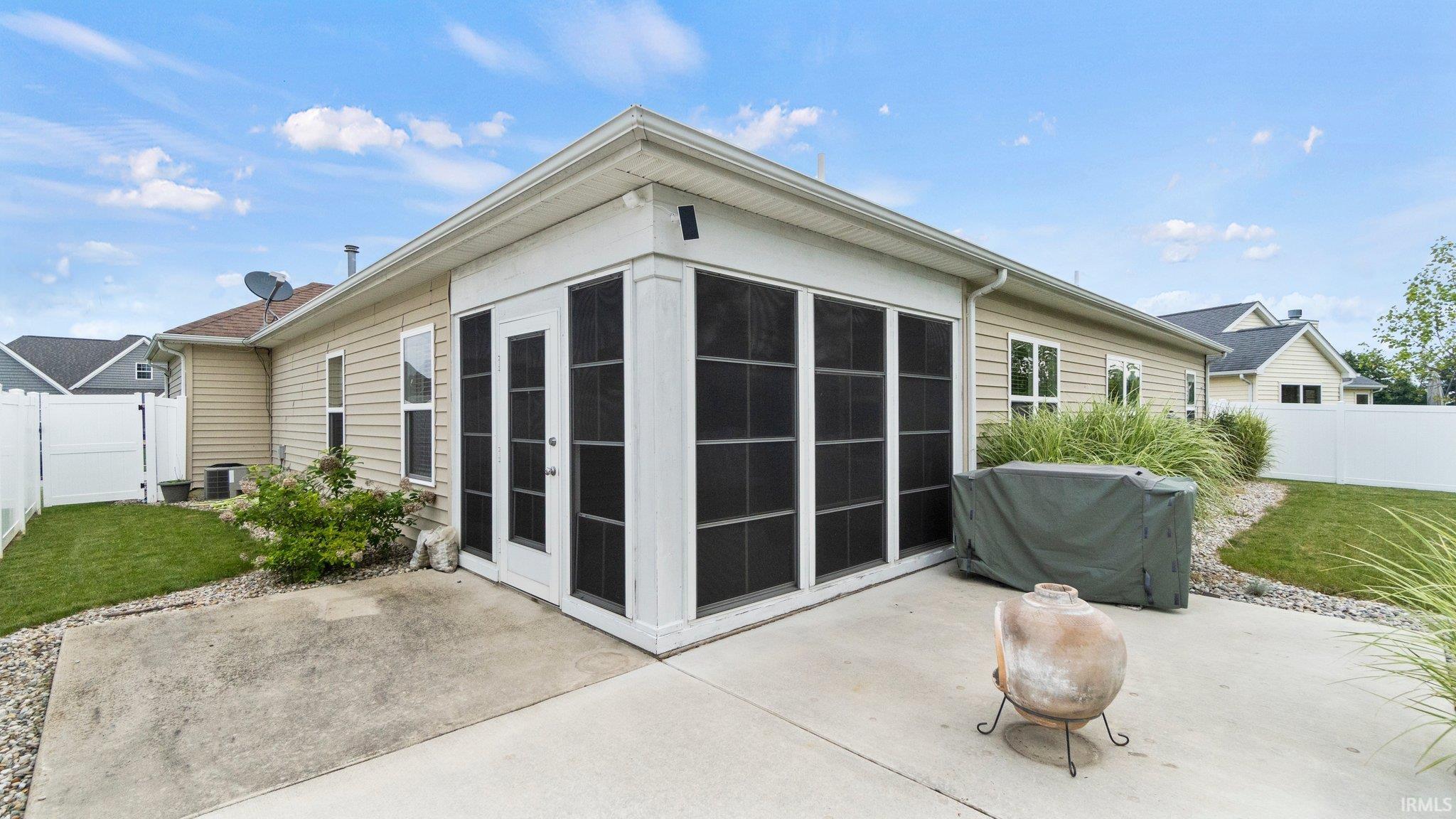7228 Summerlyn