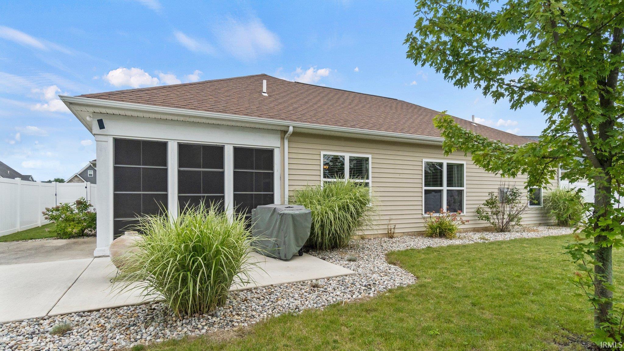 7228 Summerlyn