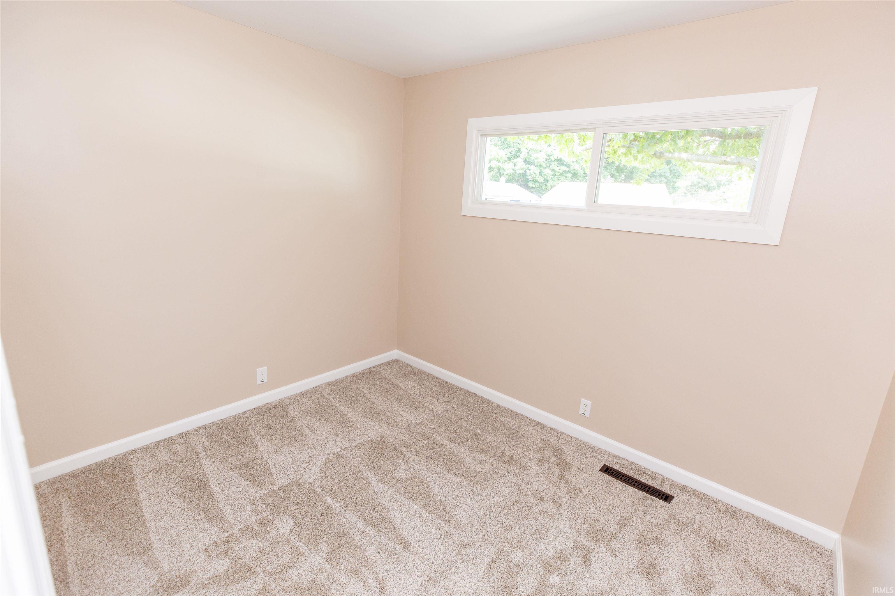 1140 Byron