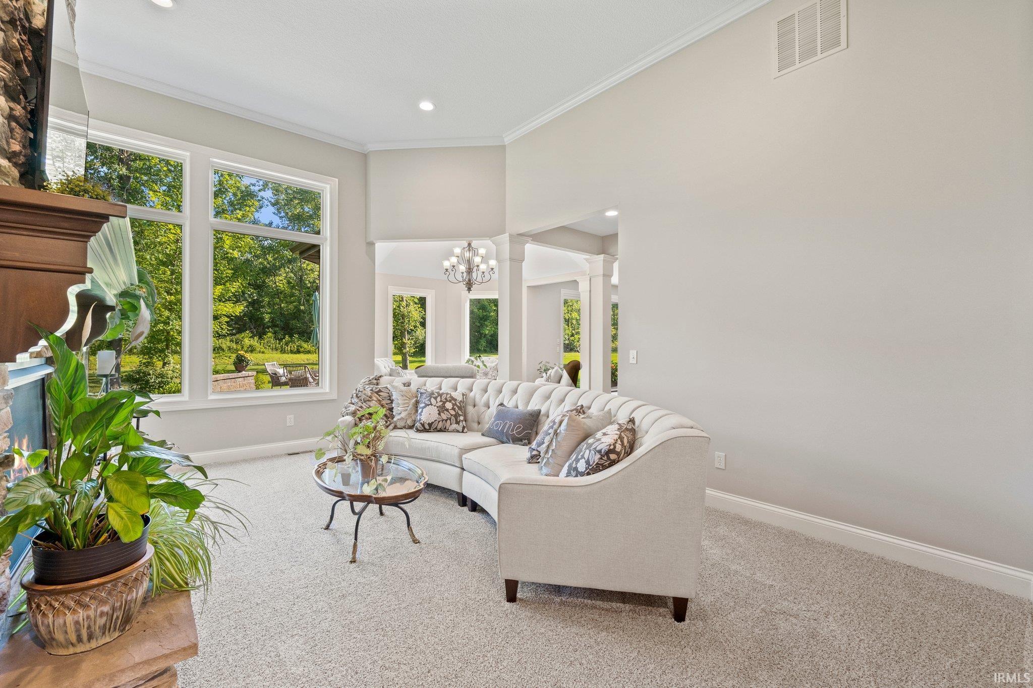 1825 Woodland