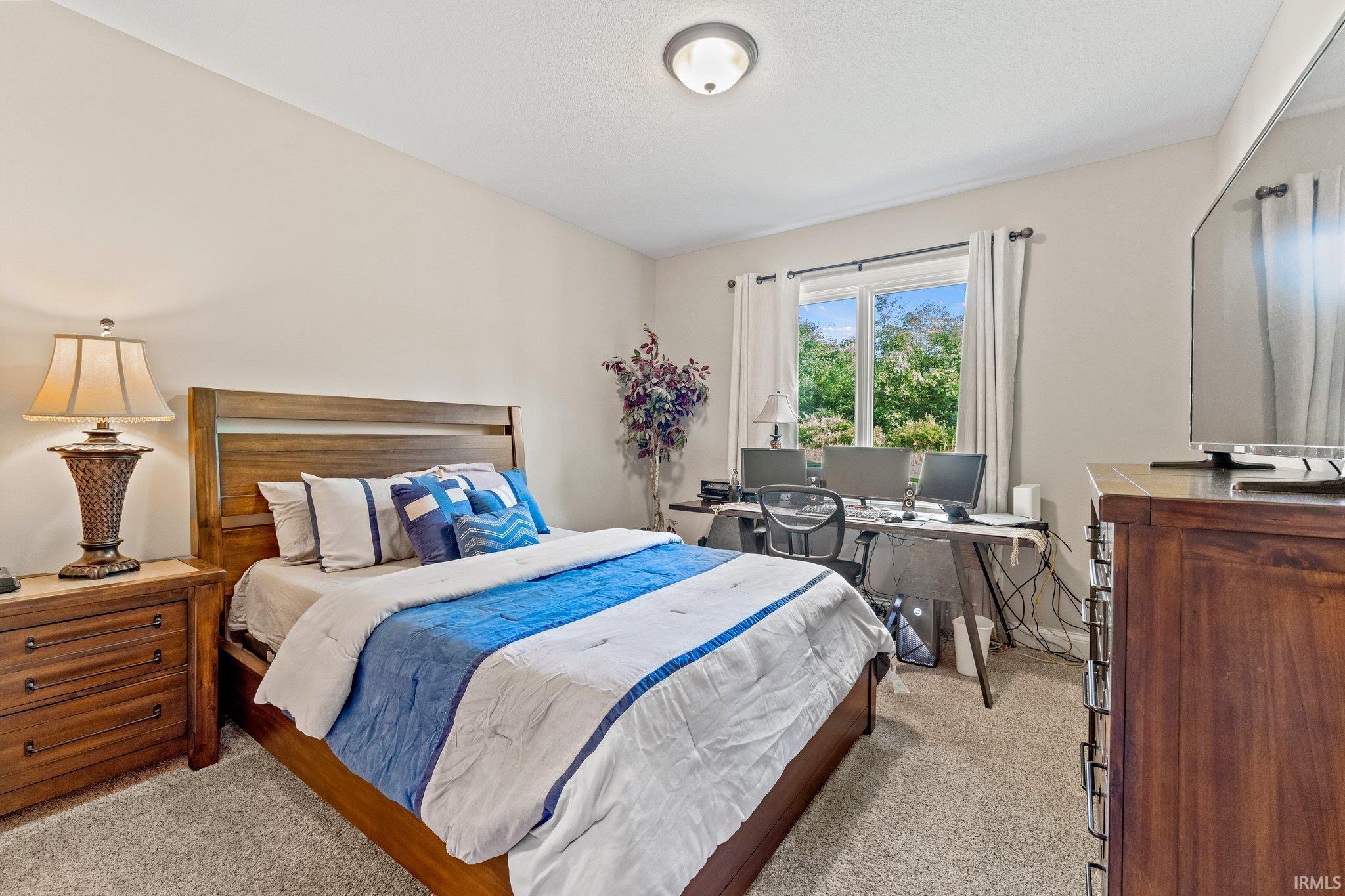 1825 Woodland