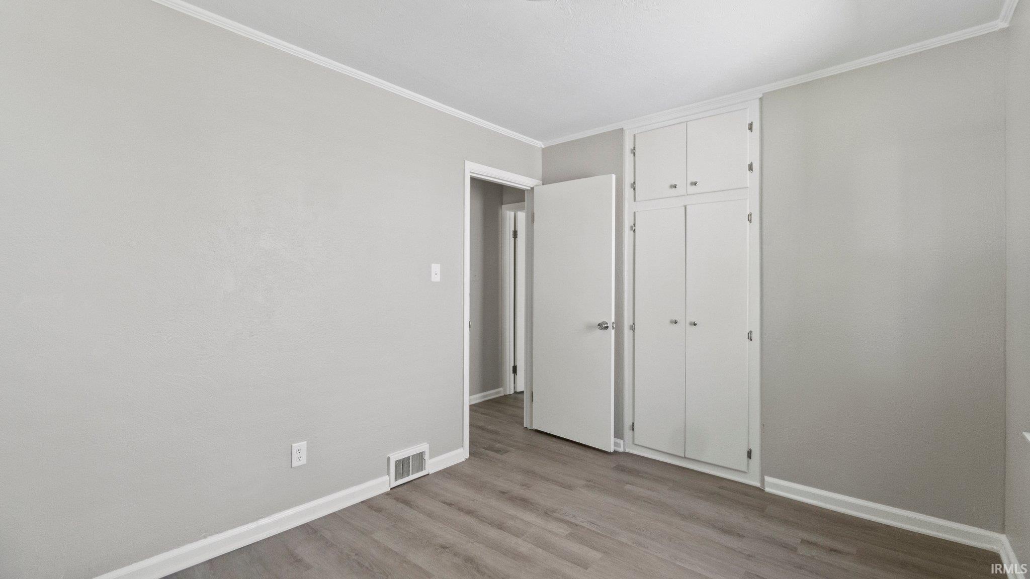 2122 Kenwood