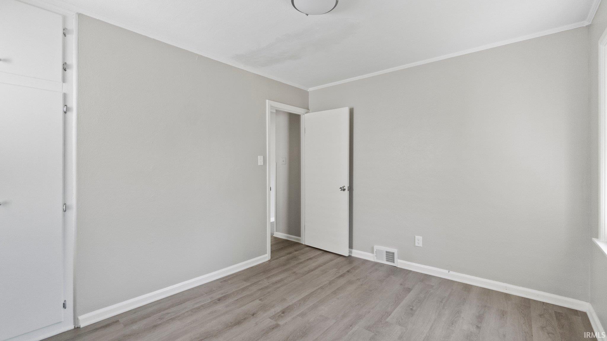 2122 Kenwood