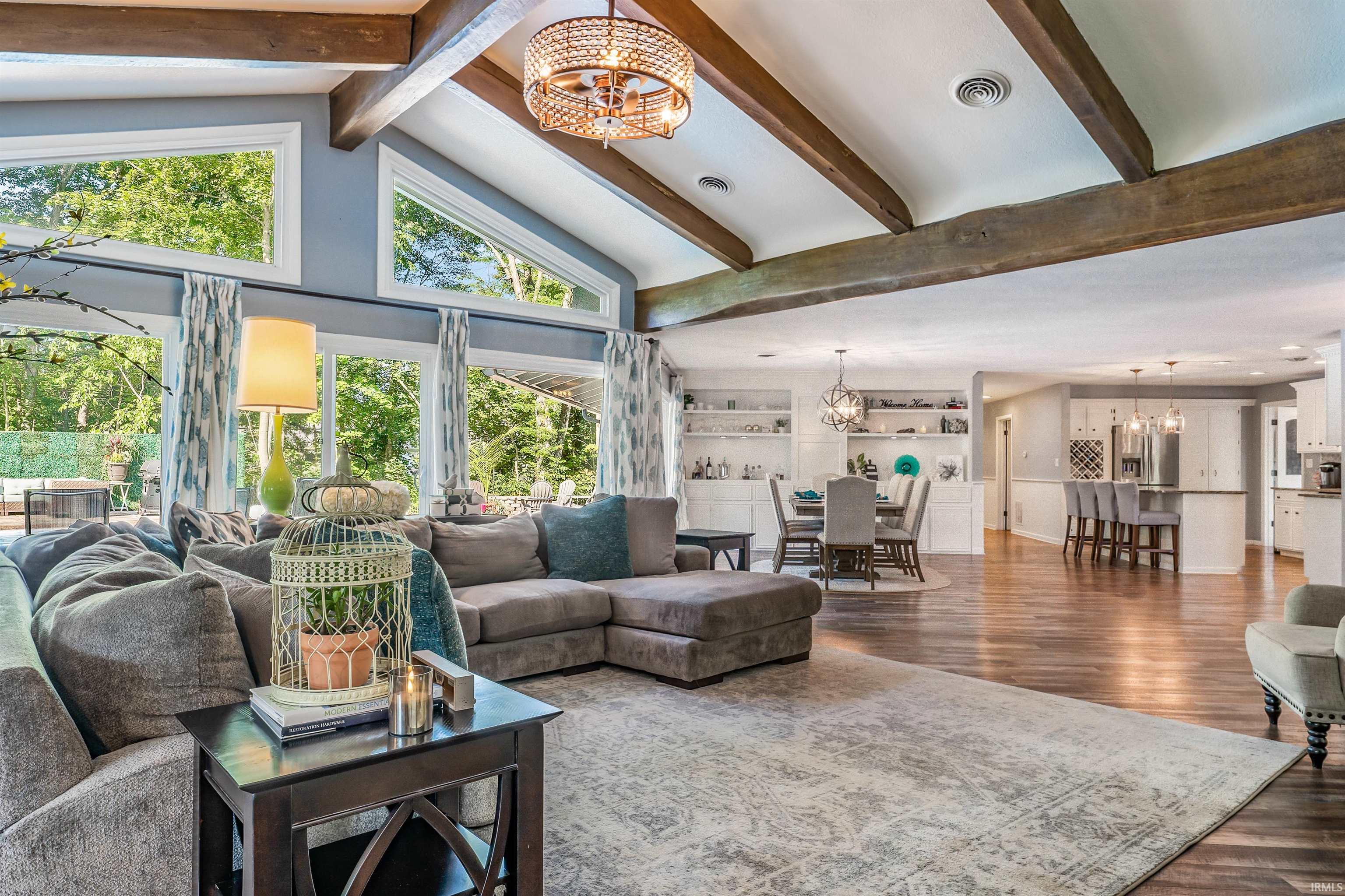 1734 Dell Cove