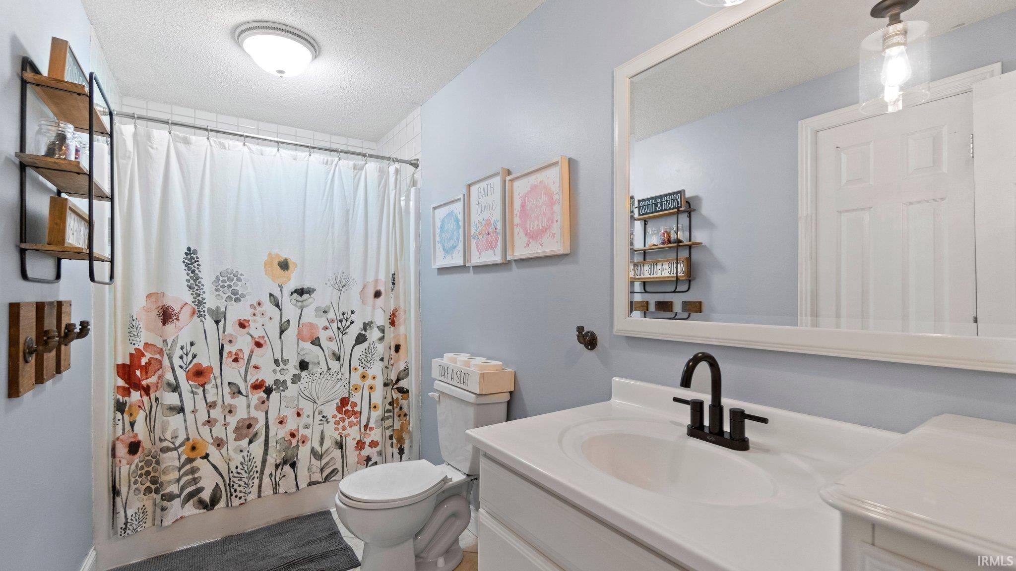 6505 Dumont