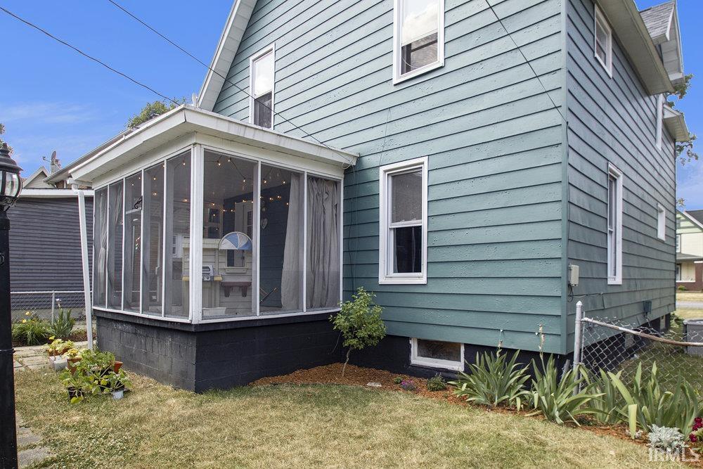 941 Lincolnway E