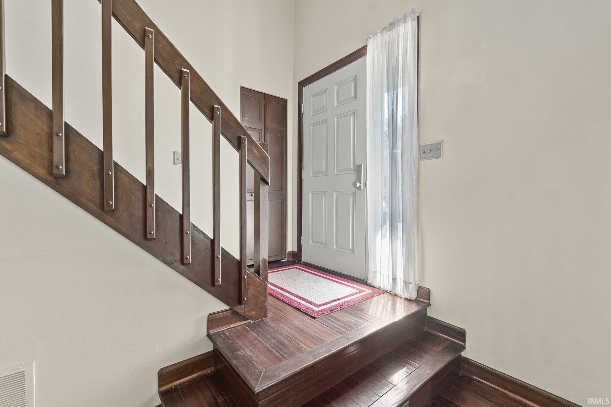 4227 Crofton