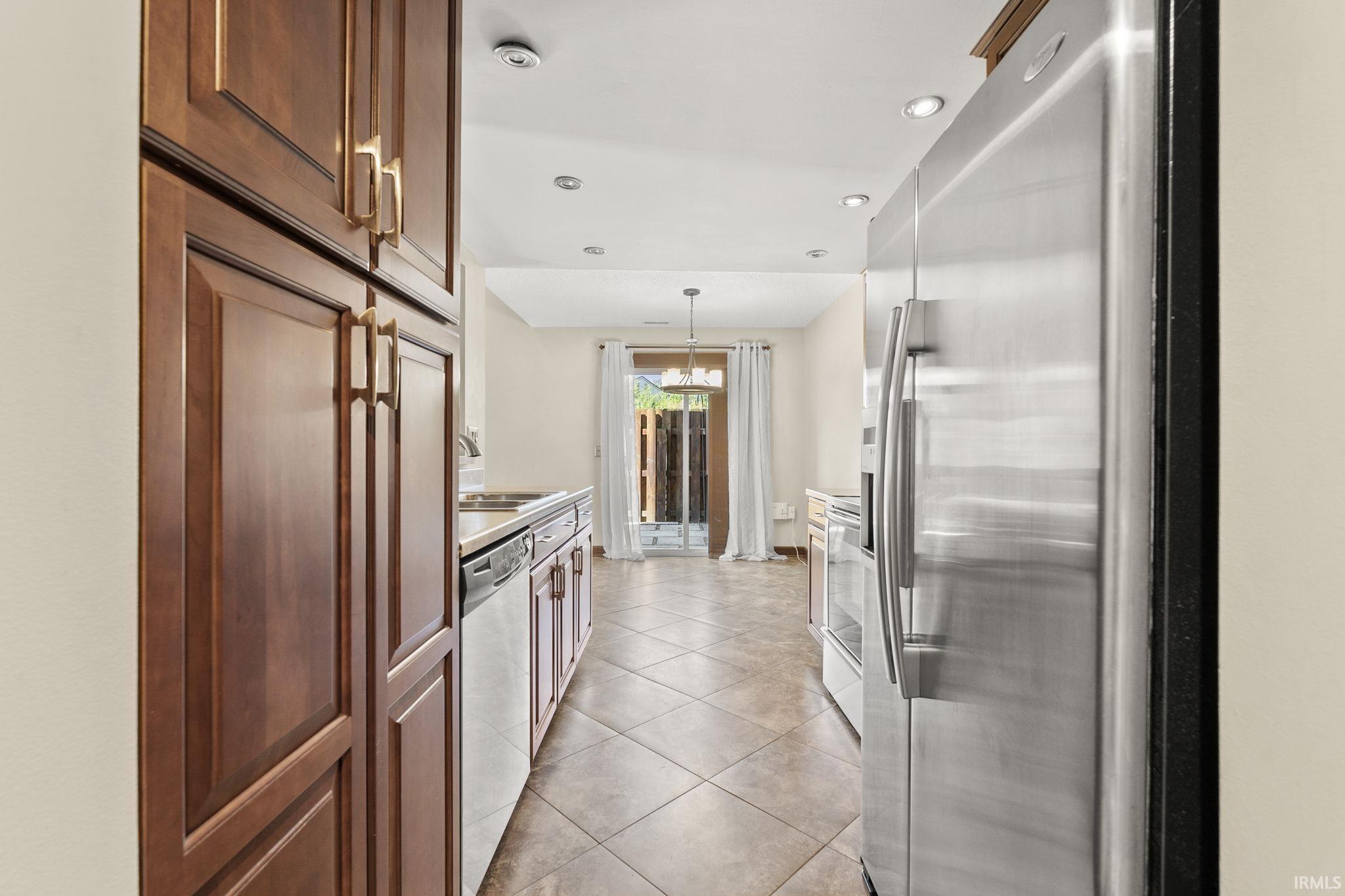 4227 Crofton