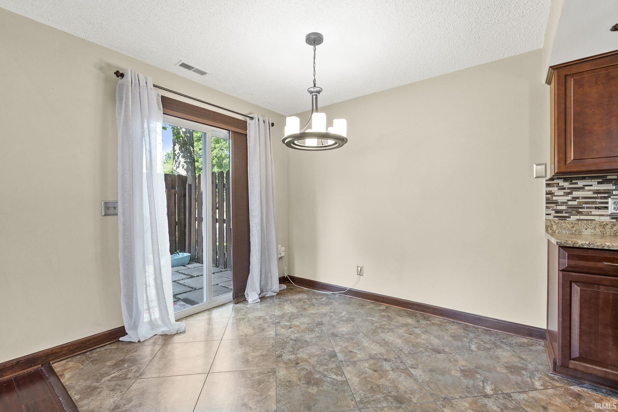 4227 Crofton