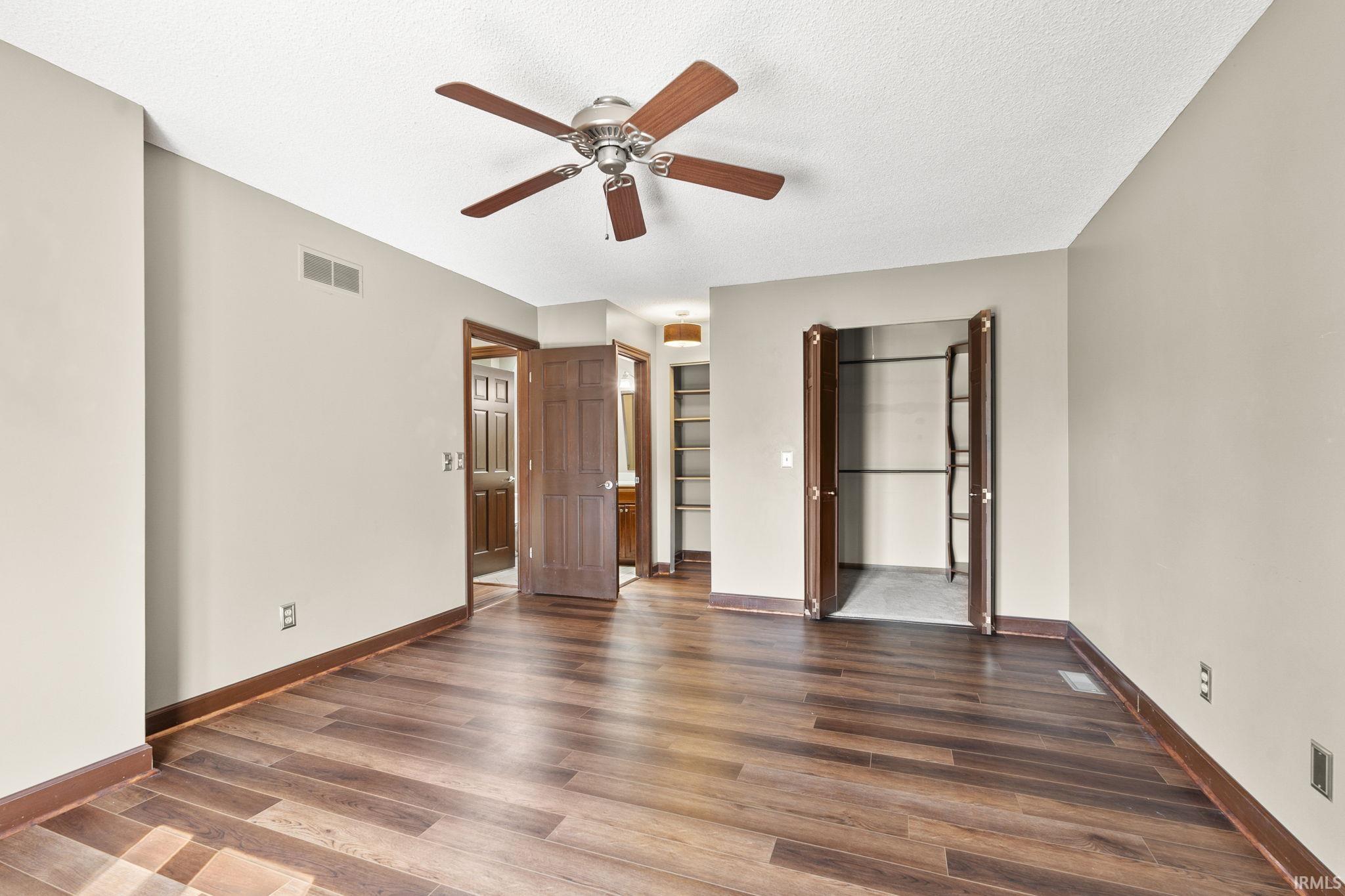 4227 Crofton