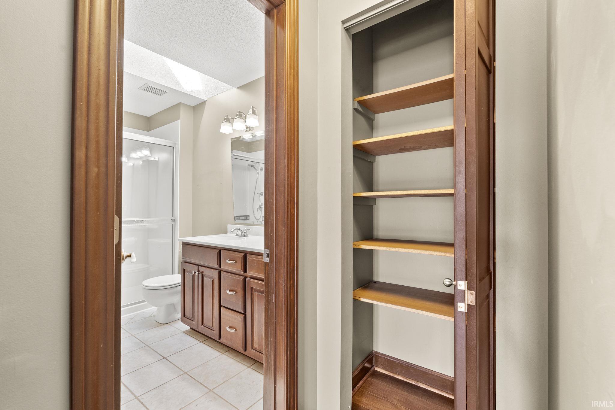 4227 Crofton