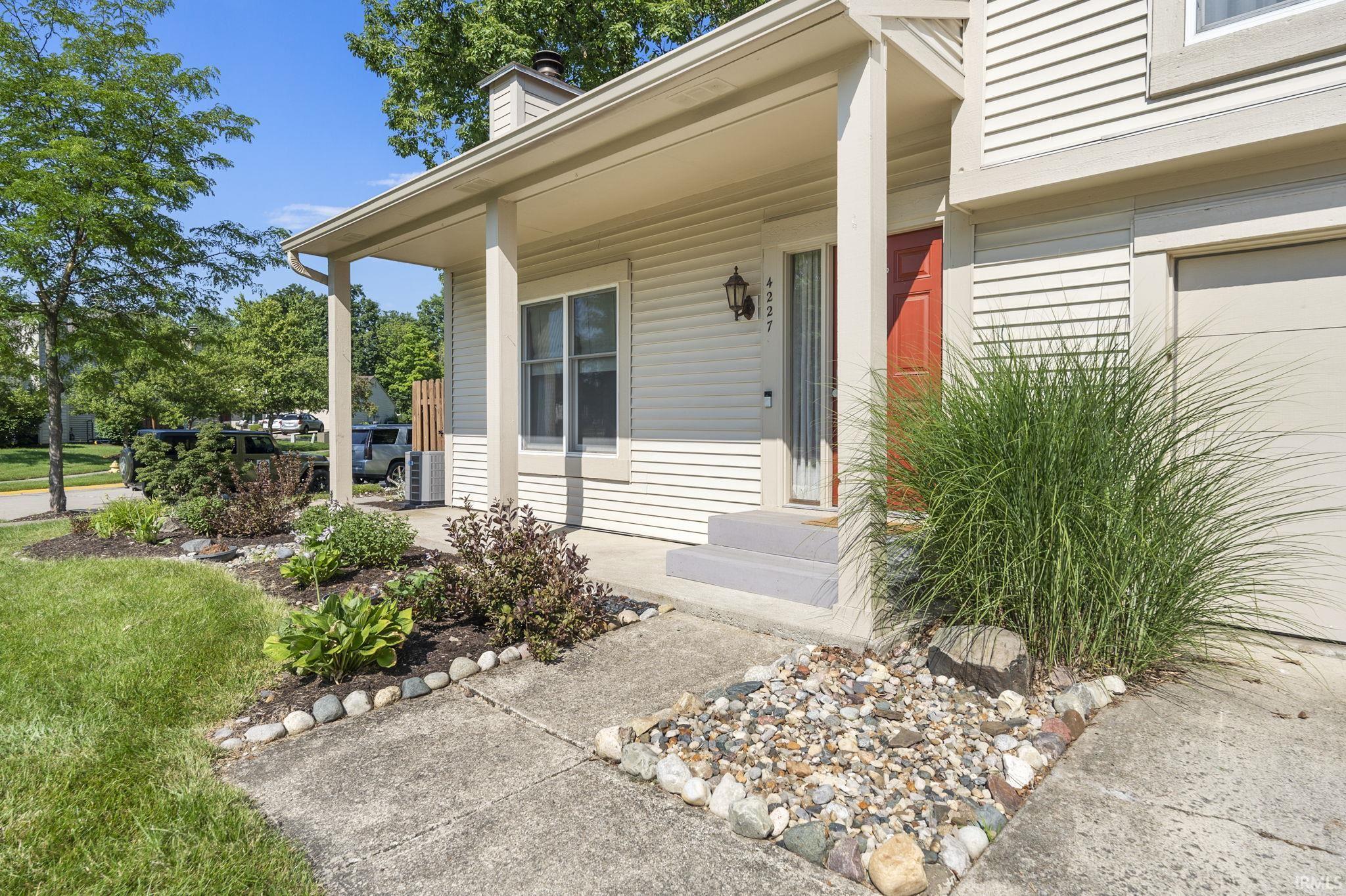 4227 Crofton