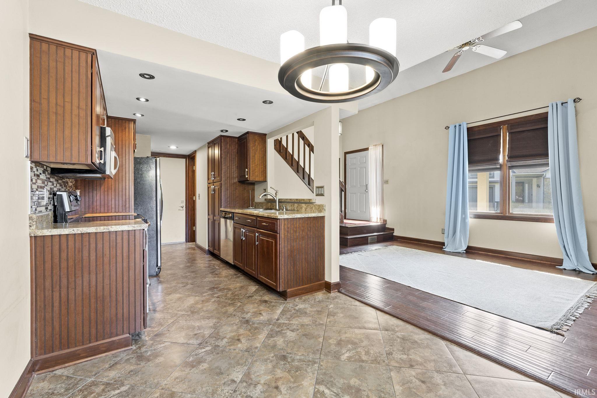 4227 Crofton